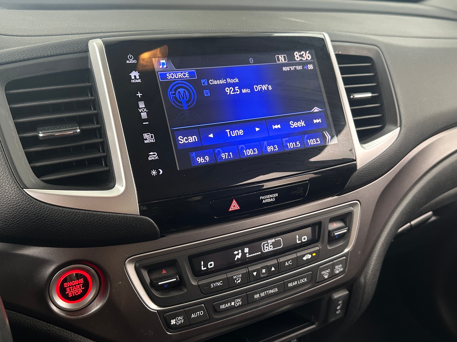 Thumbnail: 2018 Honda Pilot - 3