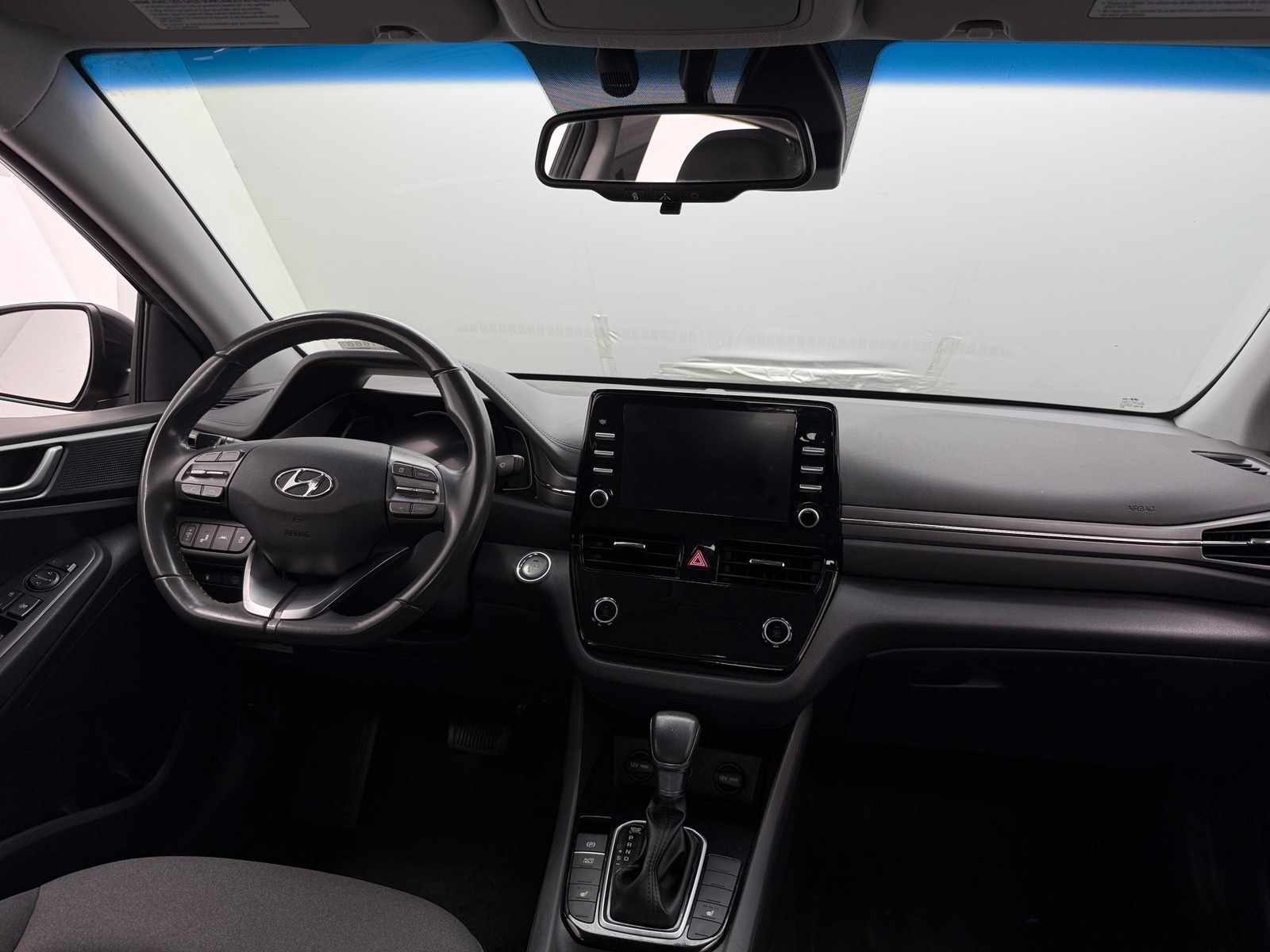 Thumbnail: 2022 Hyundai Ioniq - 3