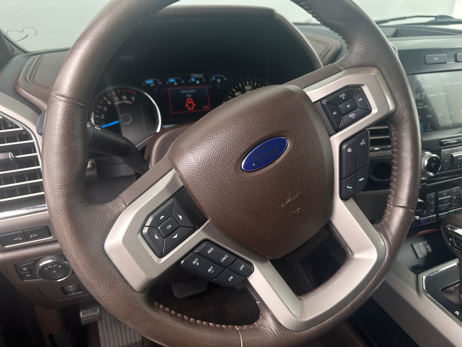 Thumbnail: 2016 Ford Econoline - 4