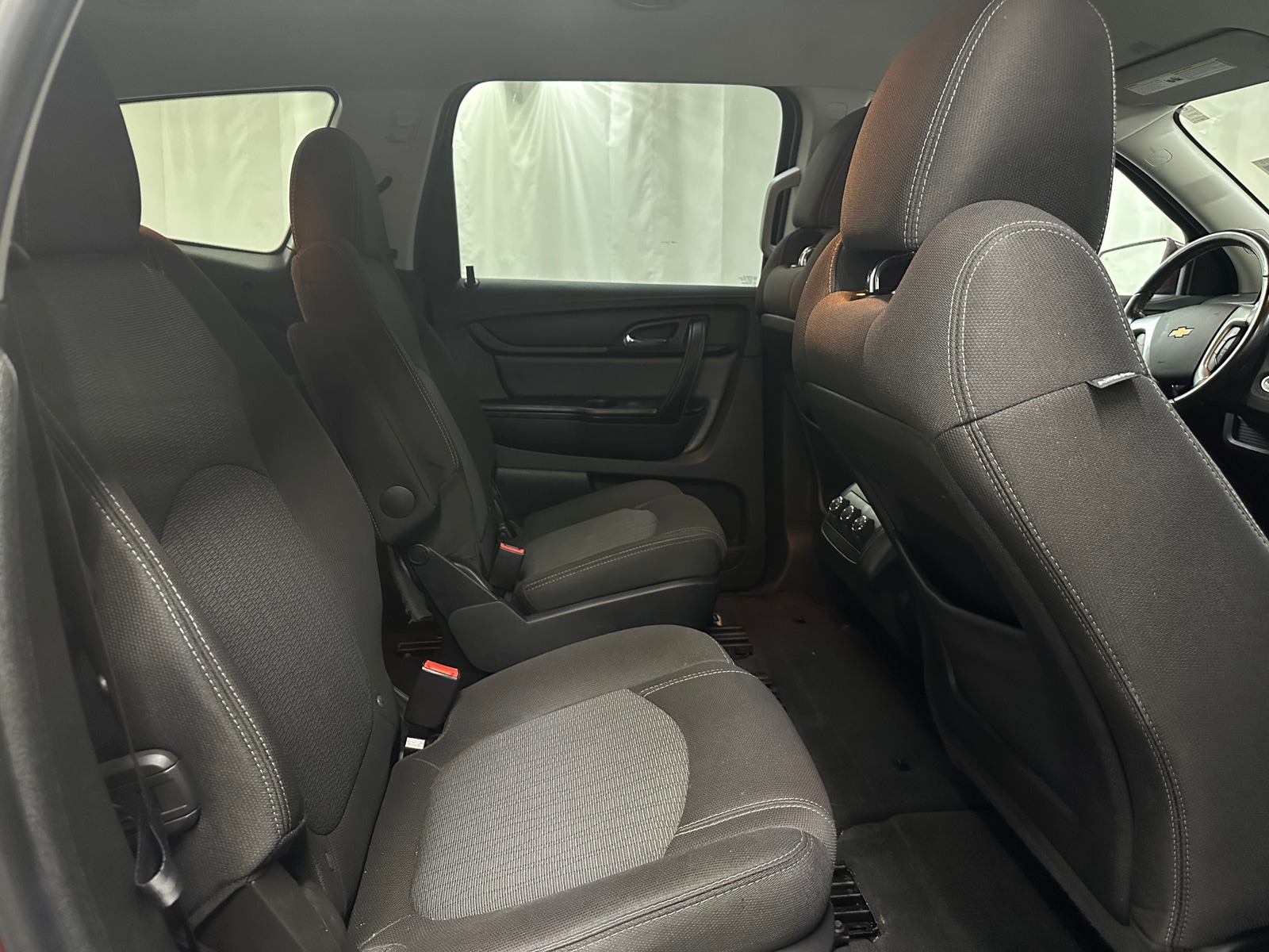 Thumbnail: 2017 Chevrolet Traverse - 6