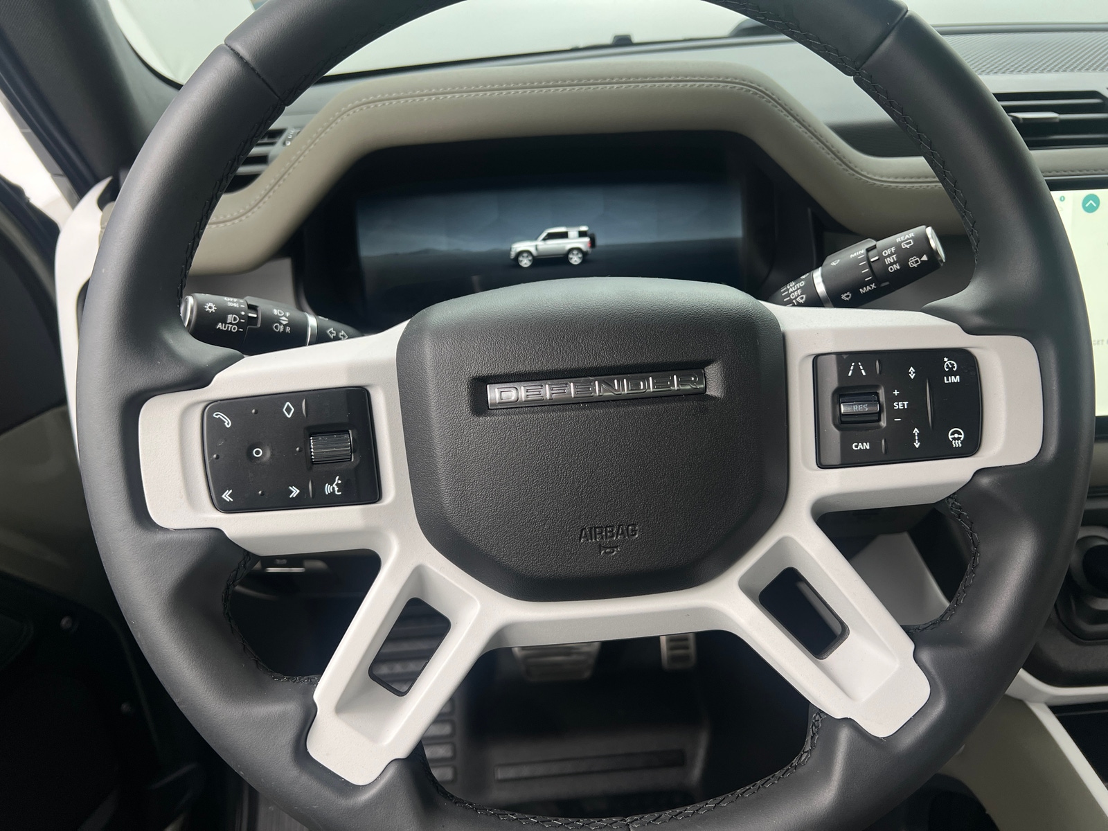 Thumbnail: 2025 Land Rover Defender - 3