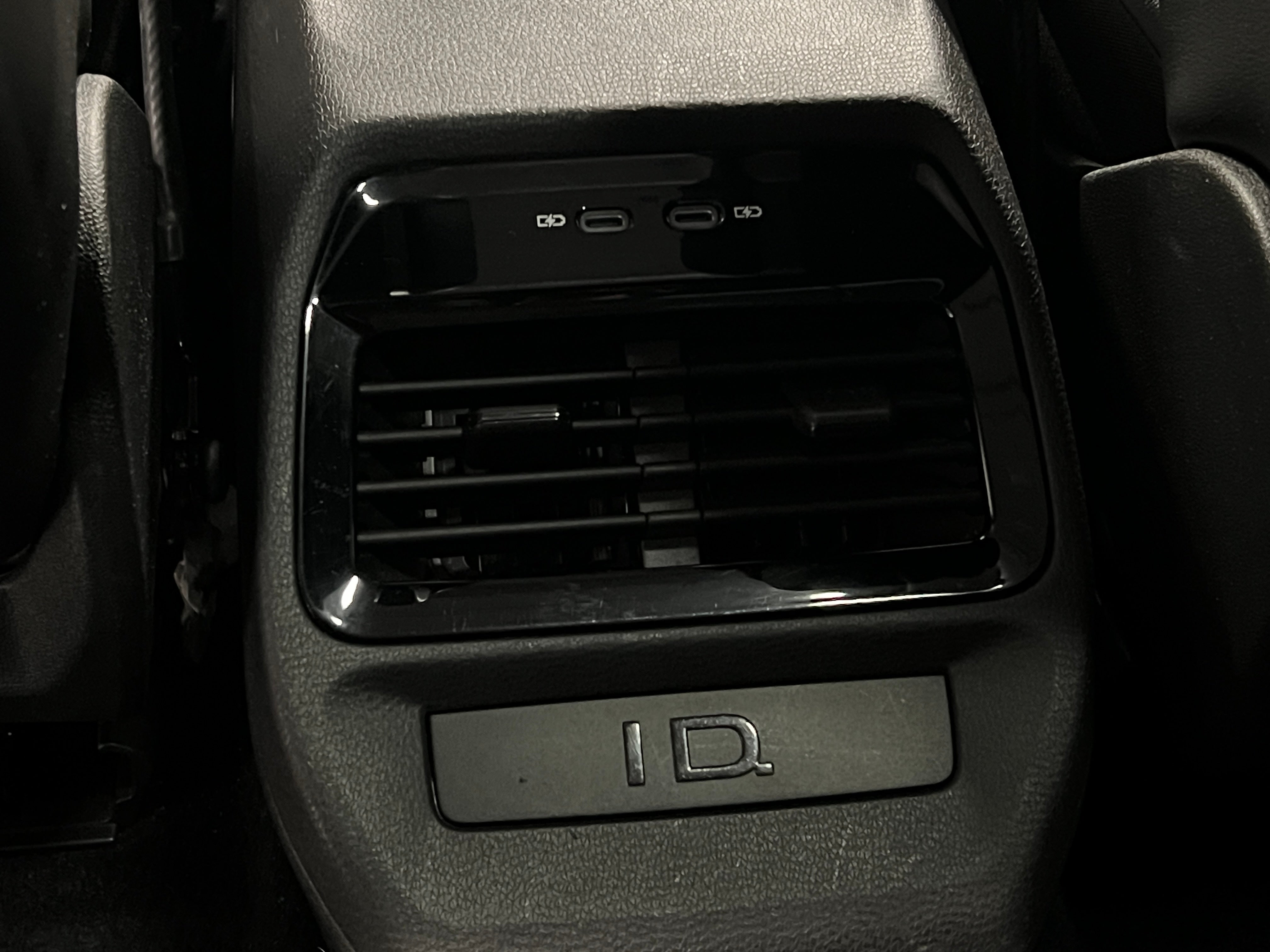 Used 2021 Volkswagen ID.4 PRO S with VIN WVGTMPE29MP065183 for sale in Oak Creek, WI