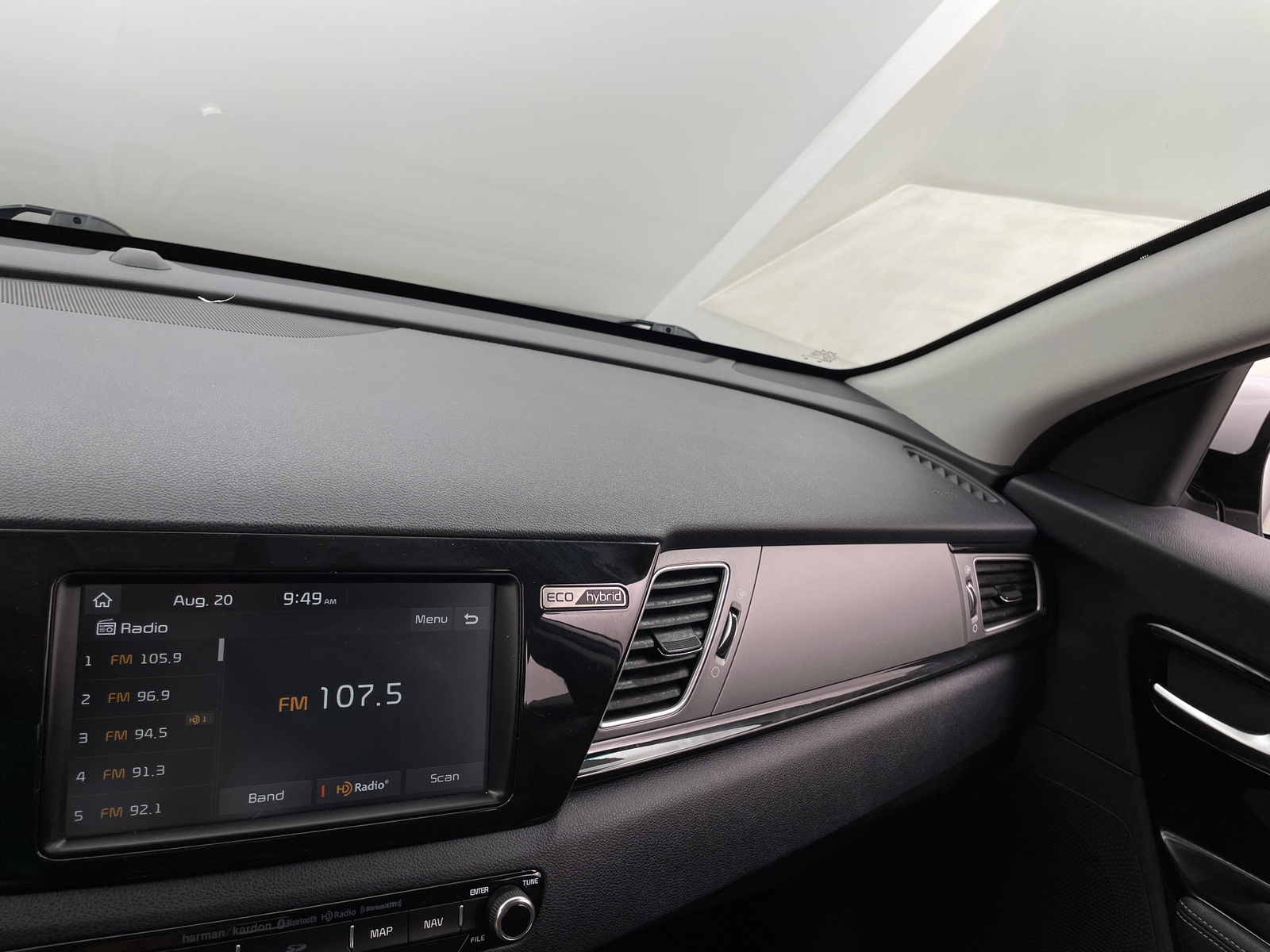 Thumbnail: 2019 Kia Niro - 3