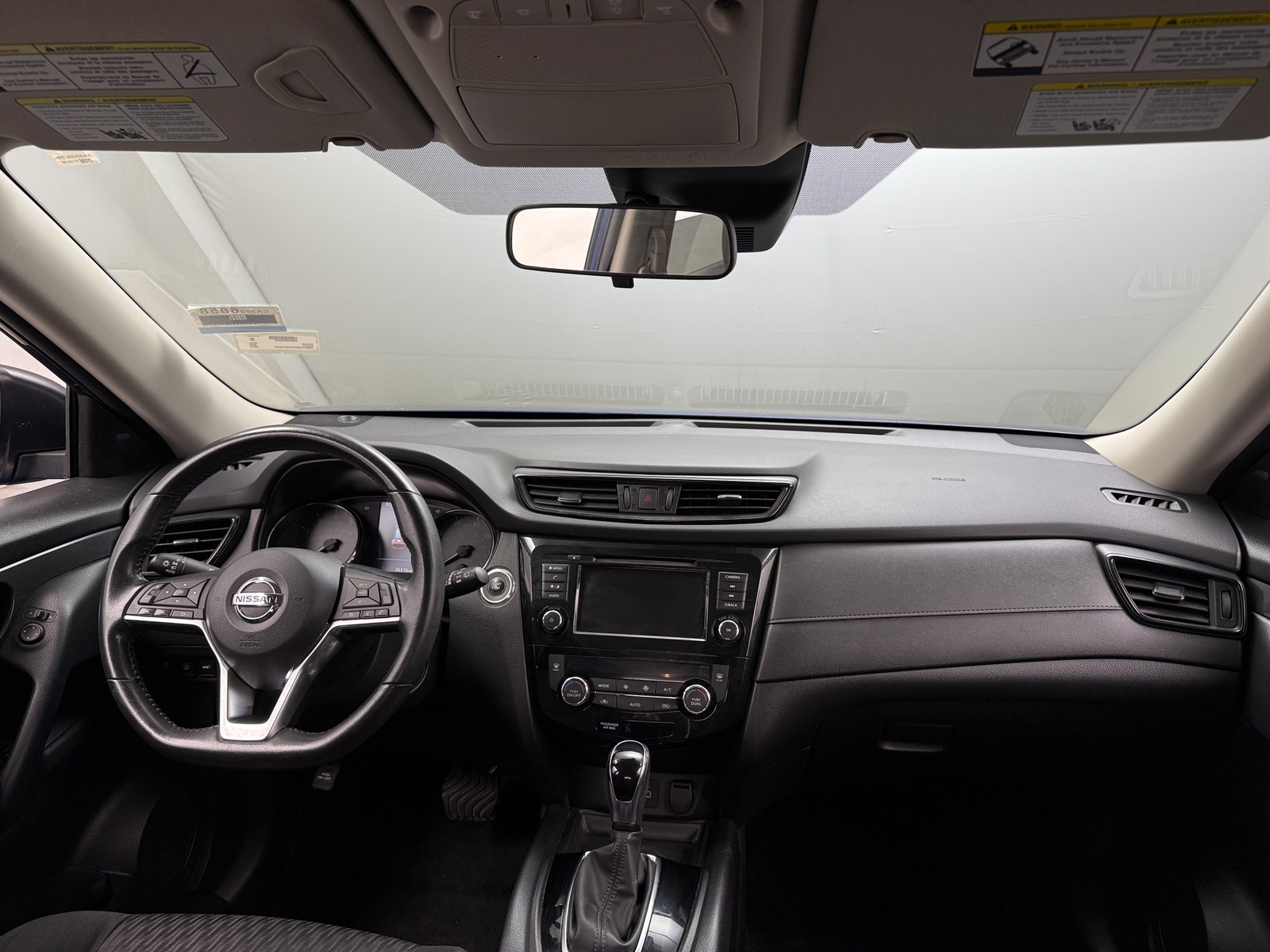 Thumbnail: 2019 Nissan Rogue - 3