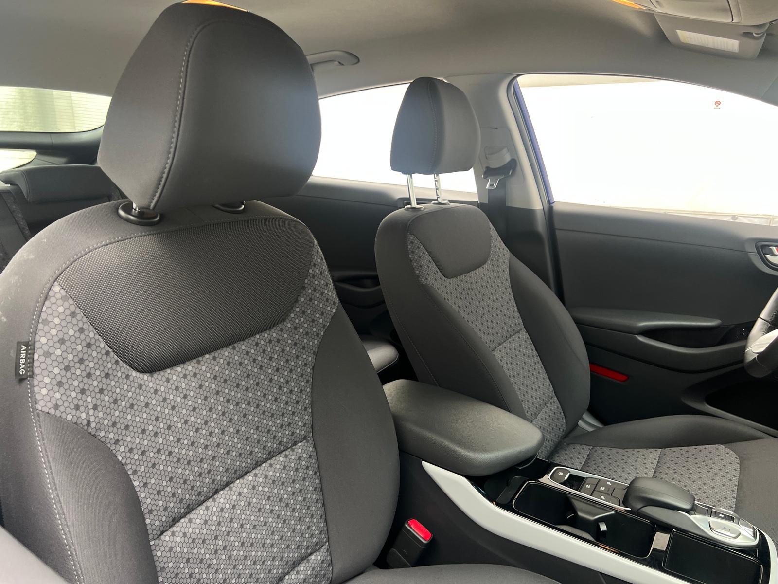 Thumbnail: 2019 Hyundai Ioniq - 2