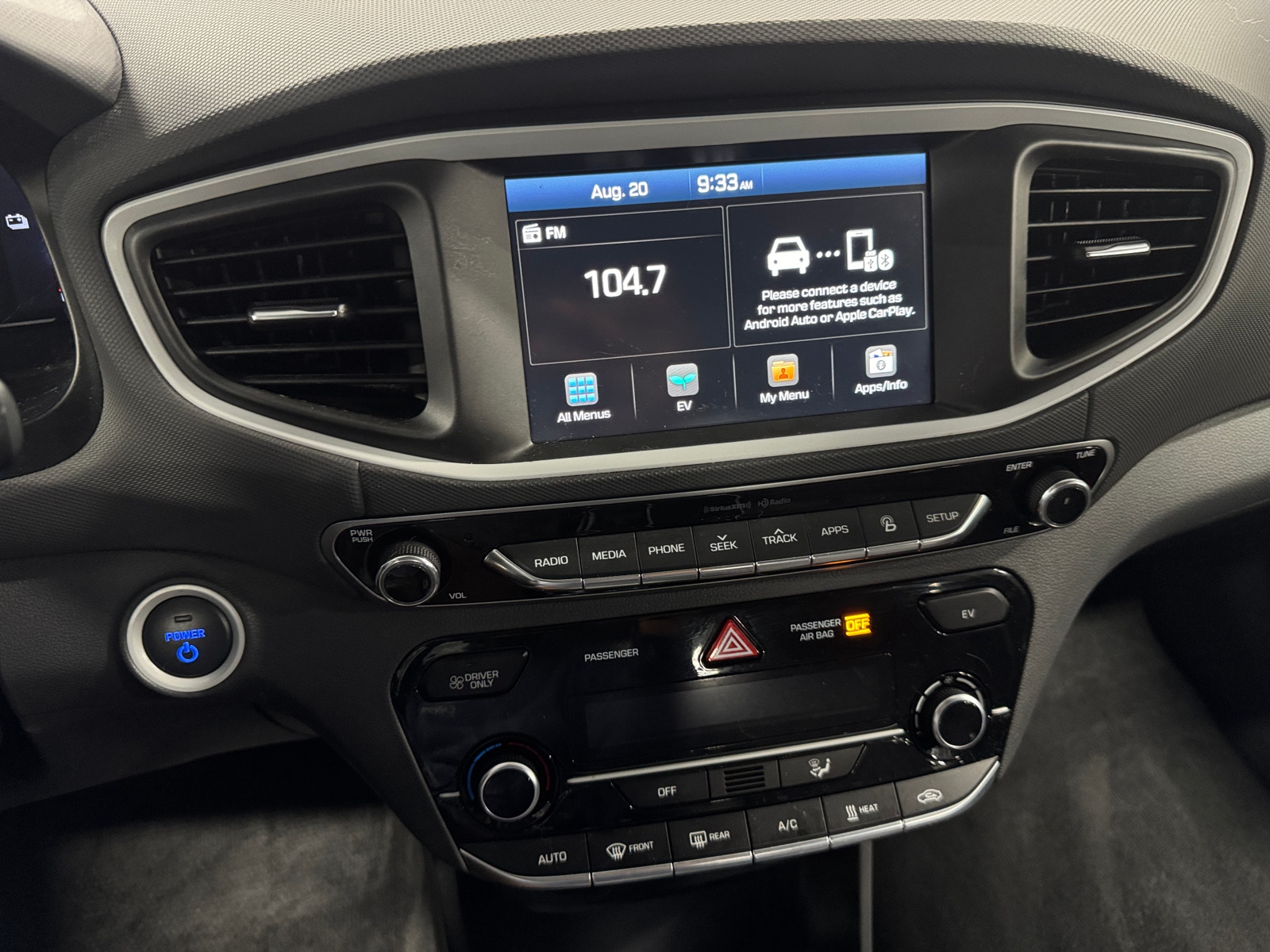 Thumbnail: 2019 Hyundai Ioniq - 4