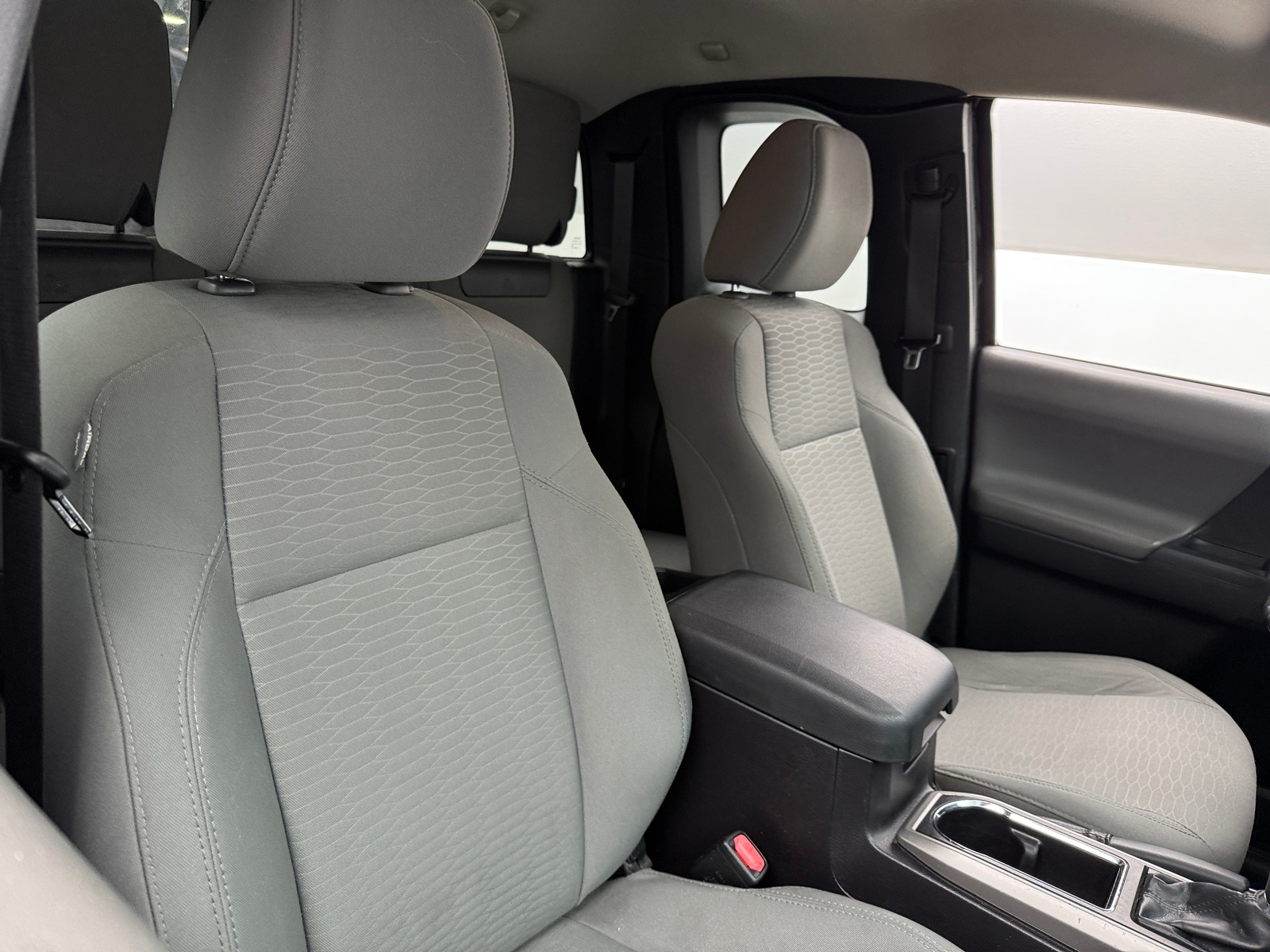Thumbnail: 2016 Toyota Tacoma - 2