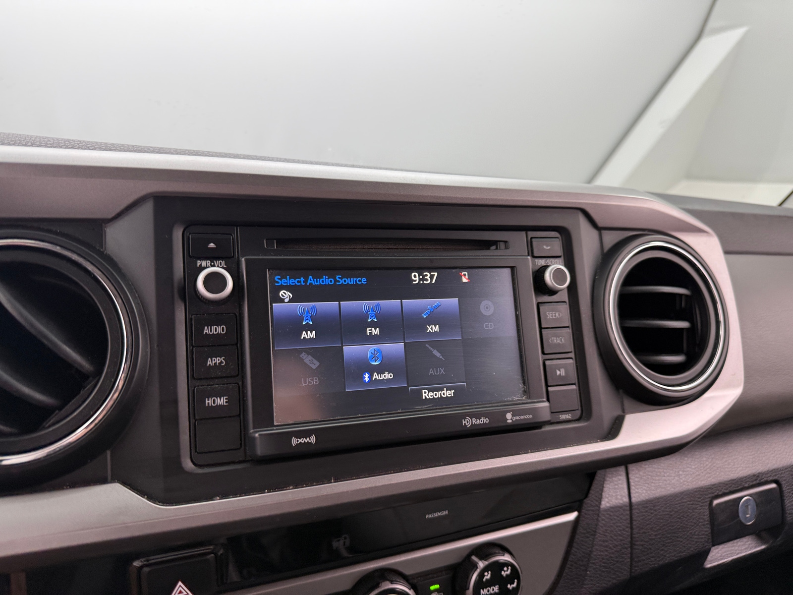 Thumbnail: 2016 Toyota Tacoma - 4