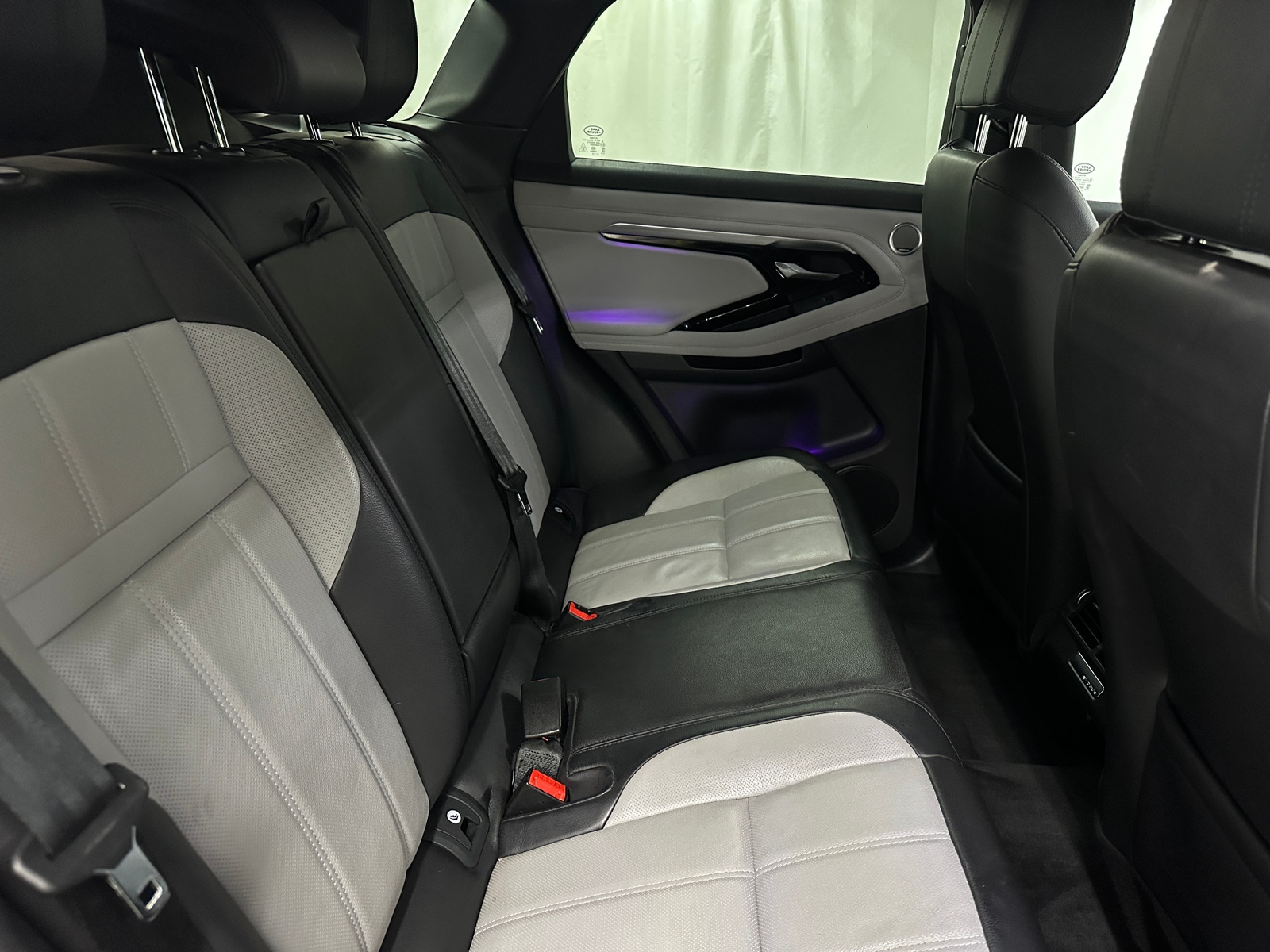 Thumbnail: 2020 Land Rover Range Rover Evoque - 5
