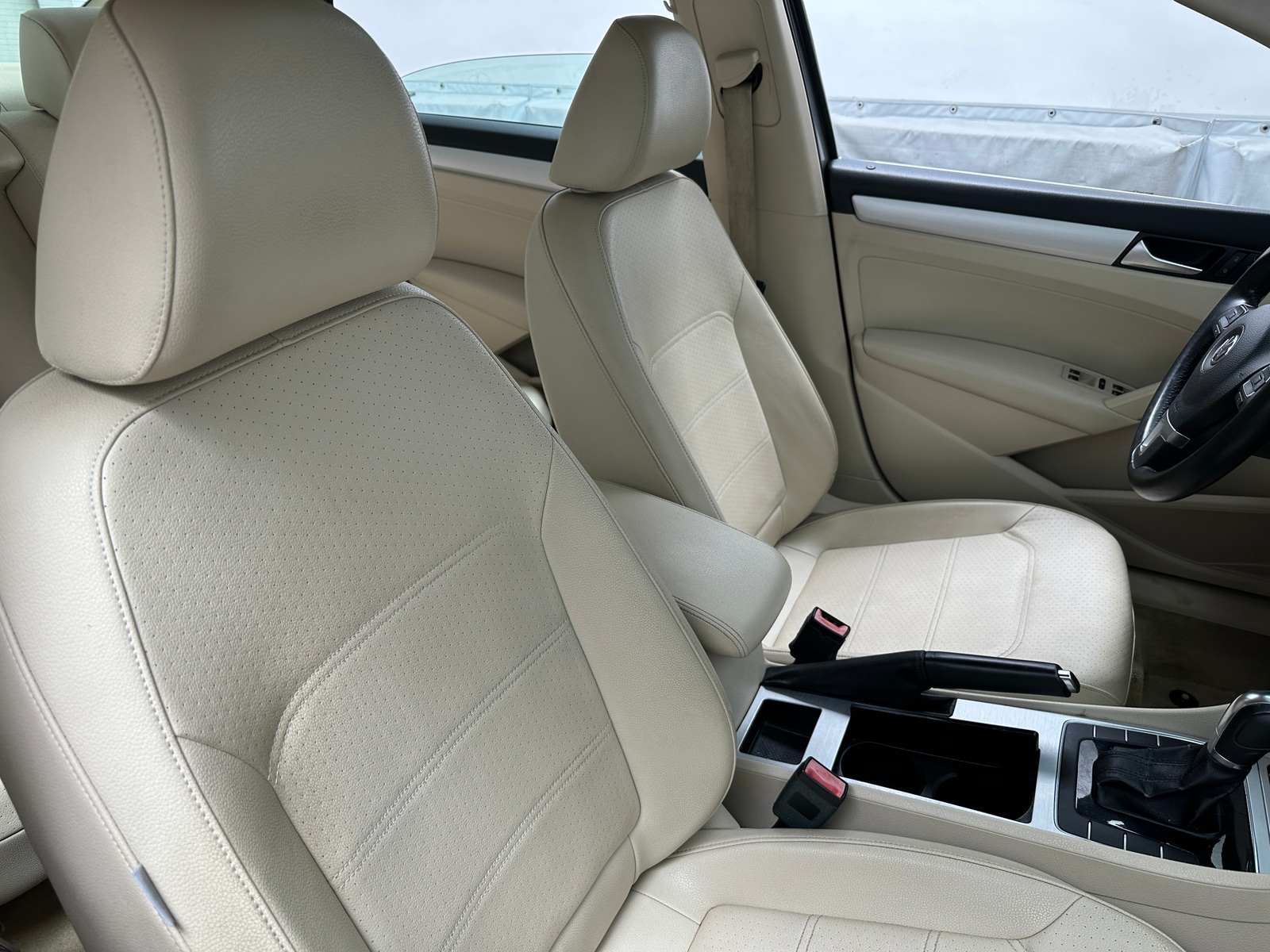 Thumbnail: 2012 Volkswagen Passat - 2