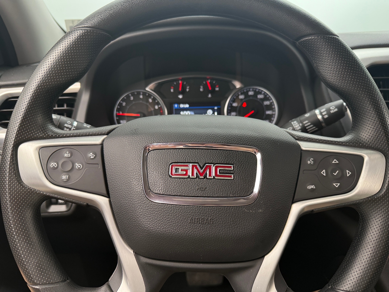 Thumbnail: 2023 GMC Acadia - 5