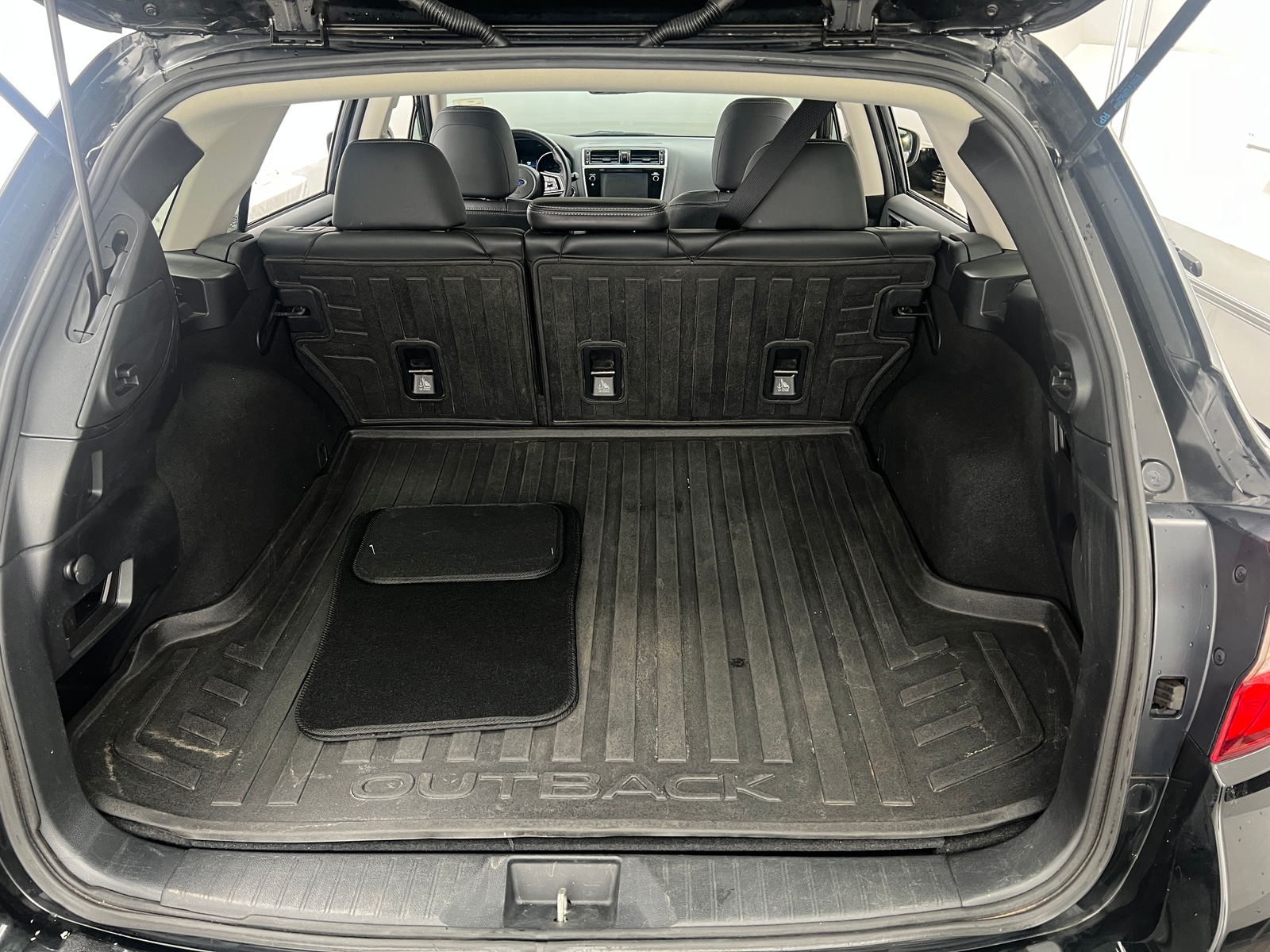 Thumbnail: 2018 Subaru Outback - 6
