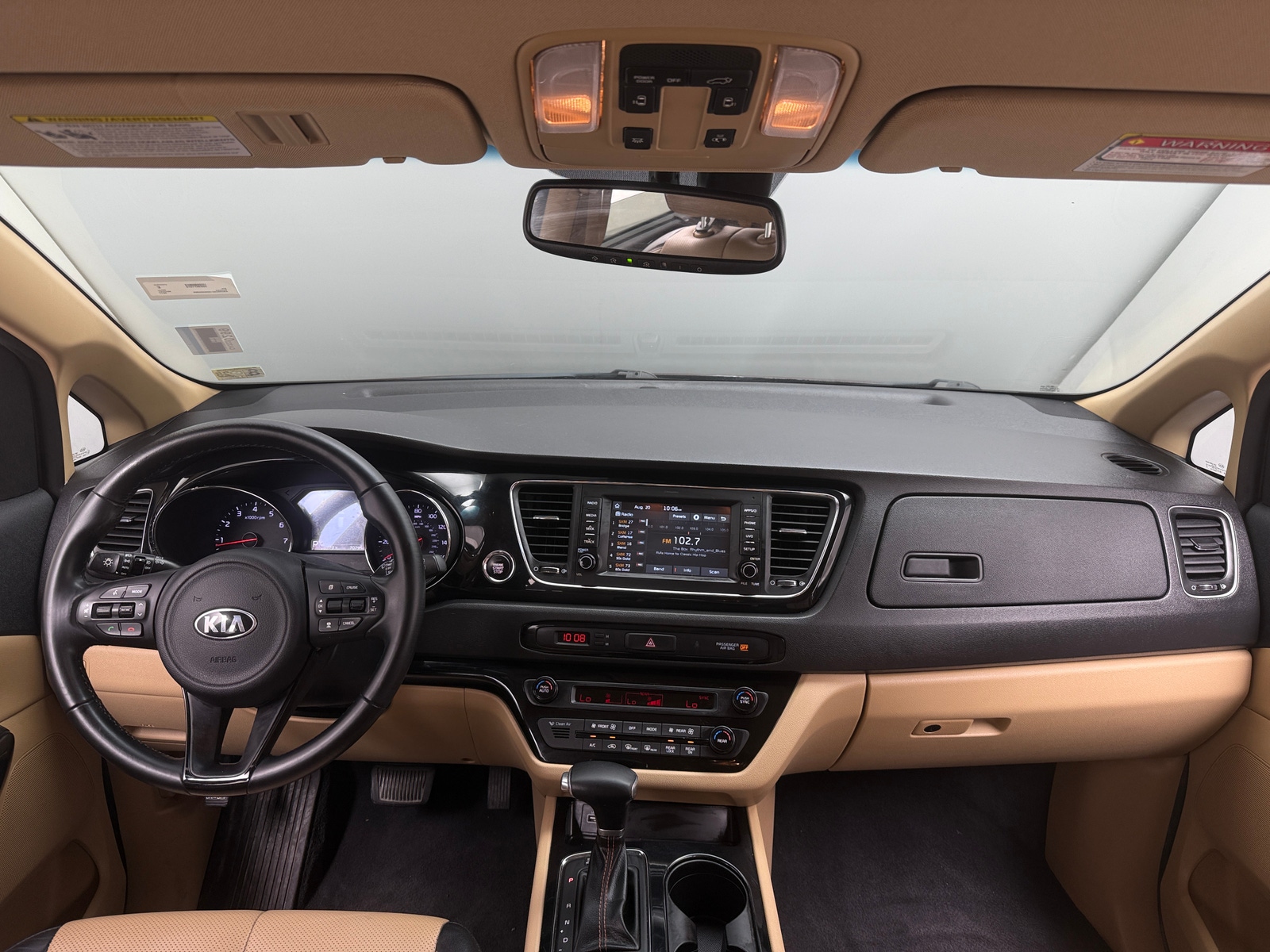 Thumbnail: 2017 Kia Sedona - 3