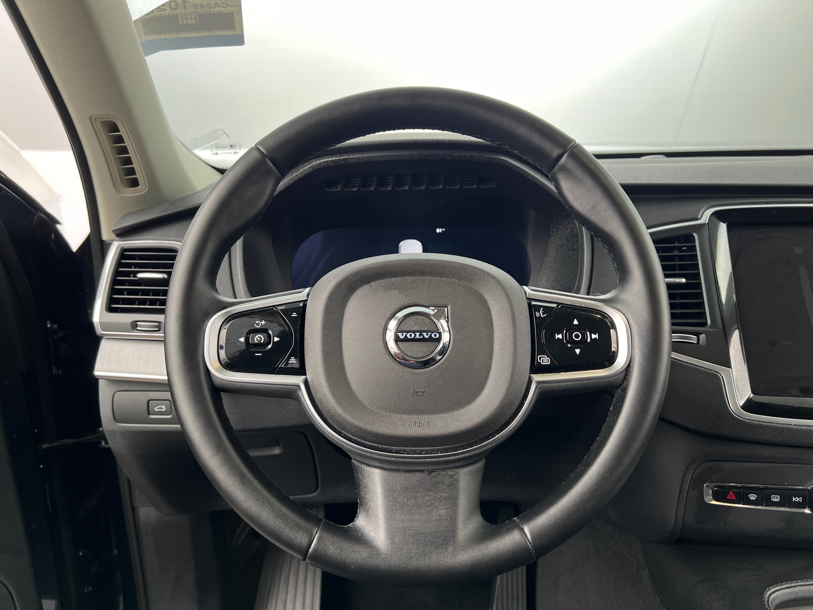 Thumbnail: 2025 Volvo XC90 - 4