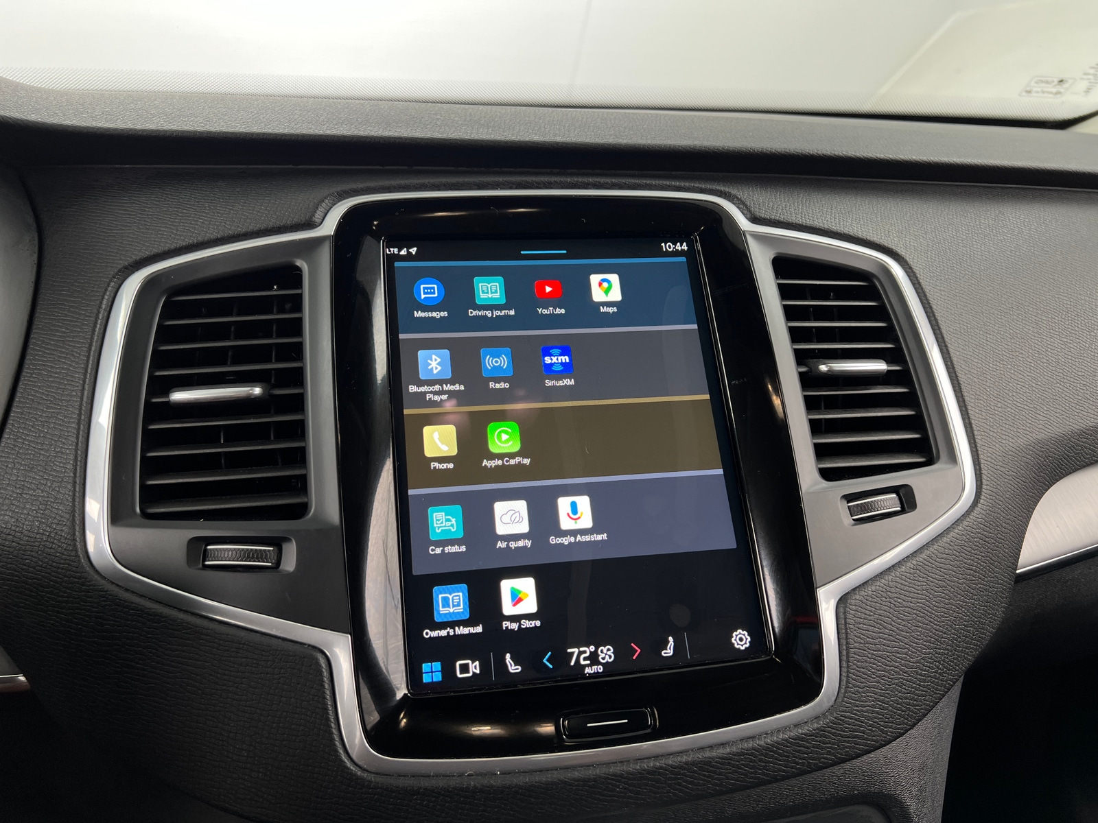 Thumbnail: 2025 Volvo XC90 - 3