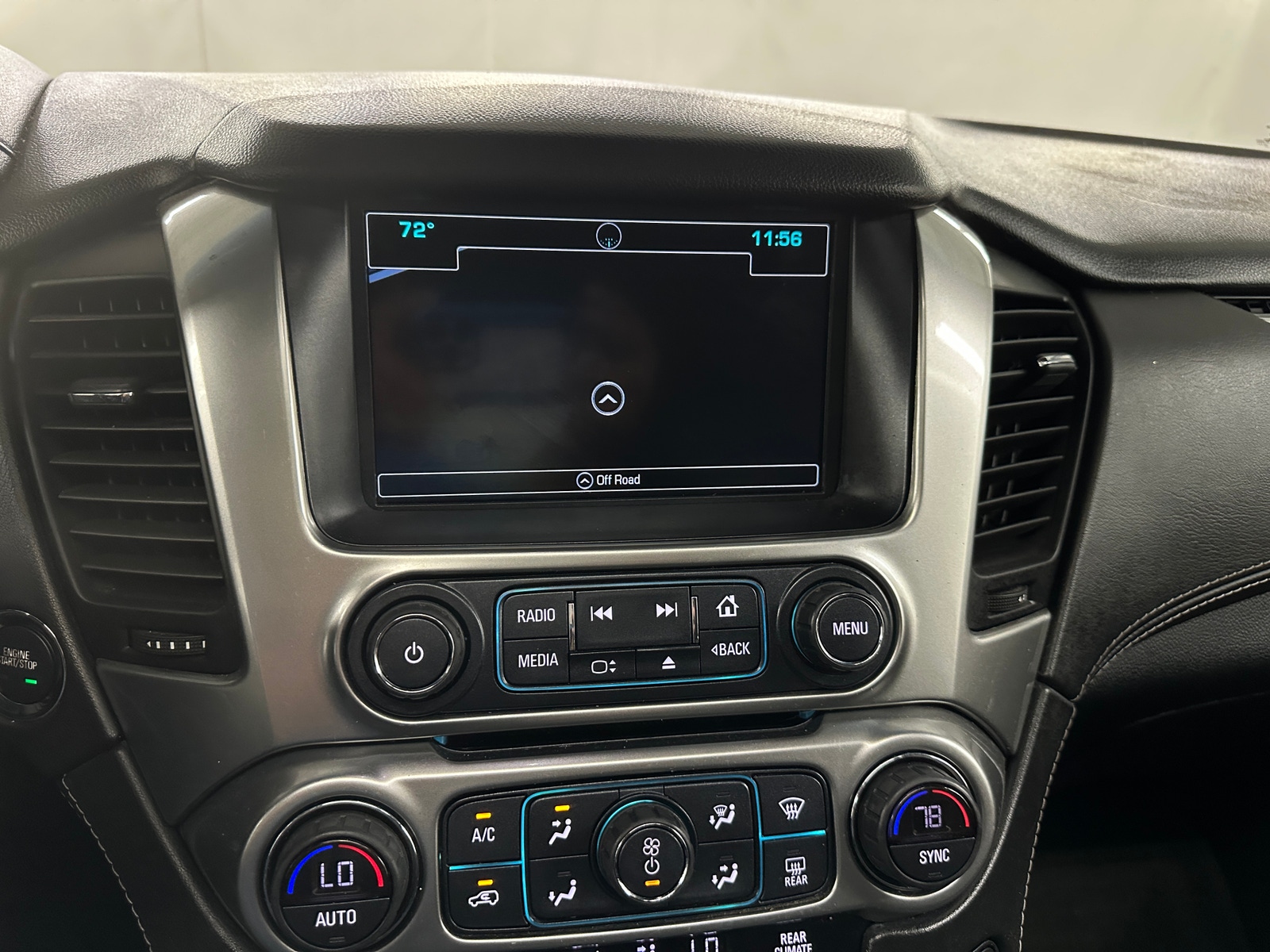 Thumbnail: 2018 Chevrolet Tahoe - 3