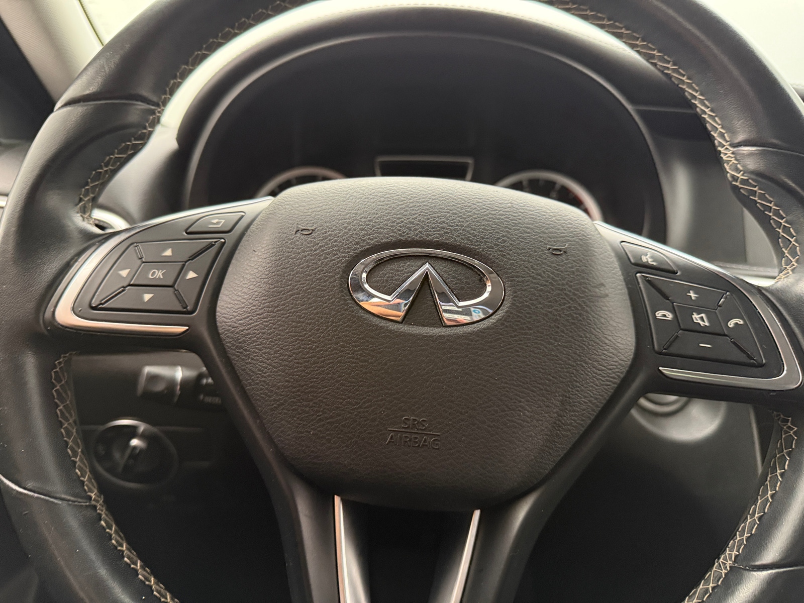Thumbnail: 2018 INFINITI QX30 - 4