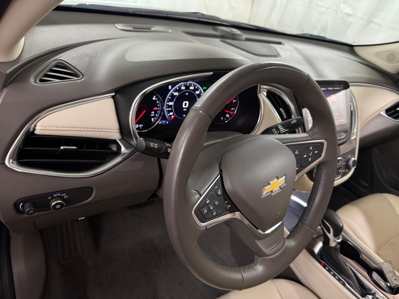 Thumbnail: 2024 Chevrolet Malibu - 2