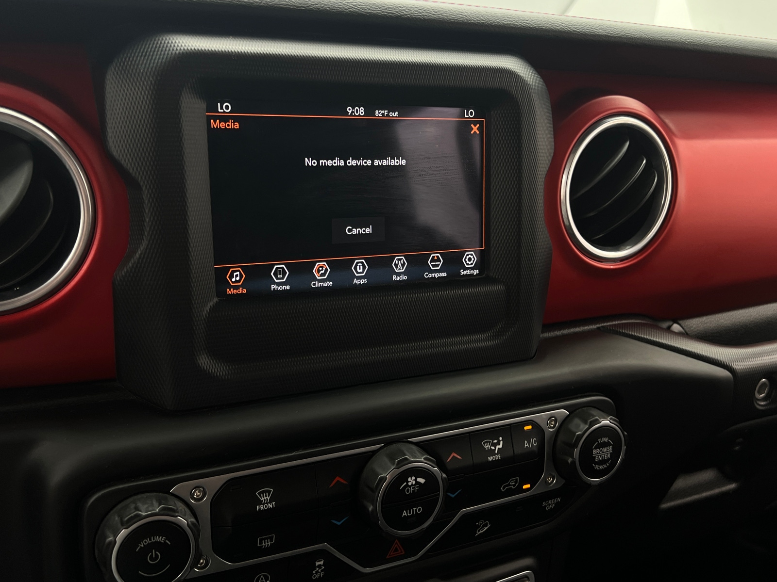 Thumbnail: 2018 Jeep Wrangler - 3