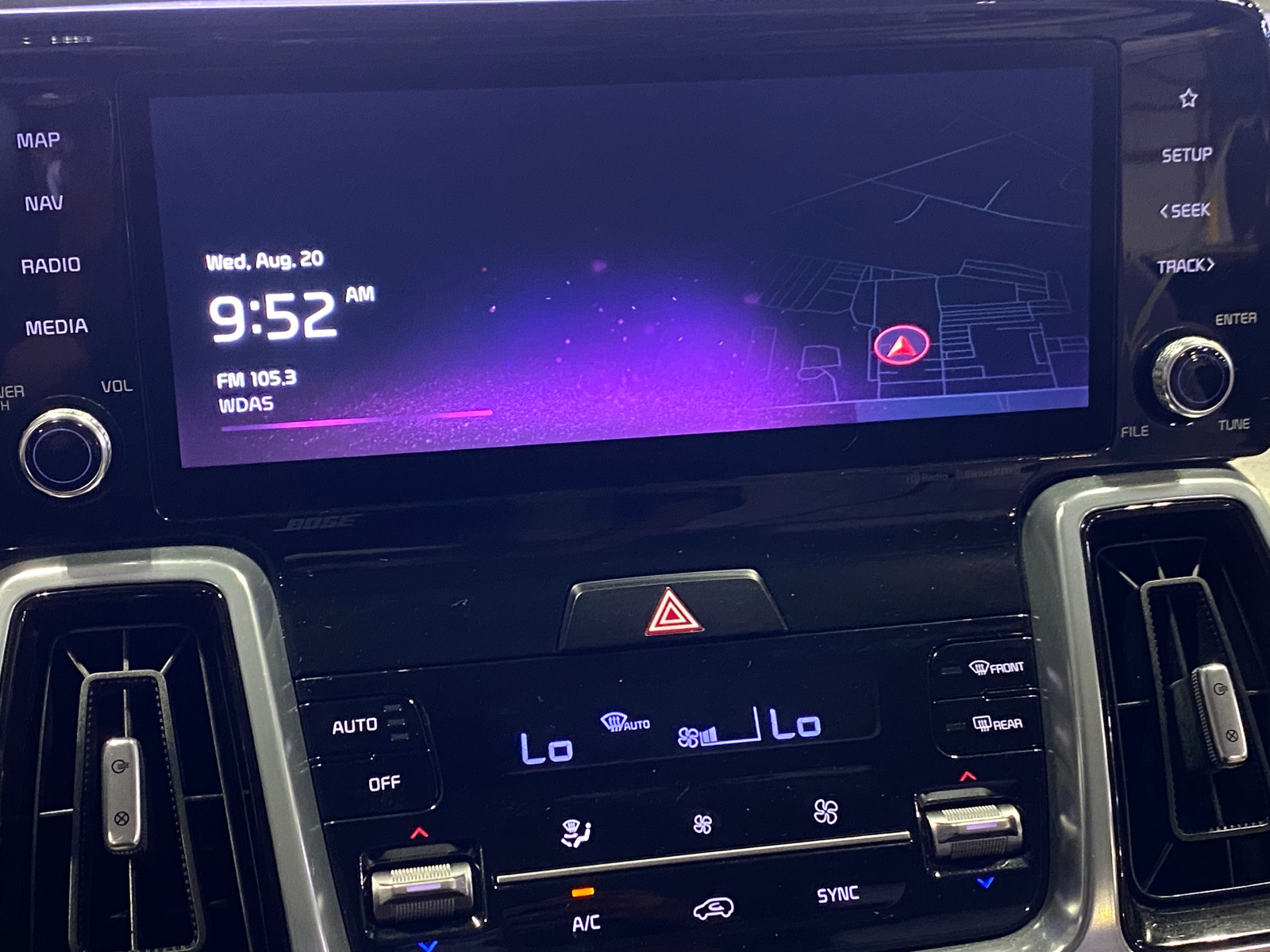 Thumbnail: 2023 Kia Sorento - 3