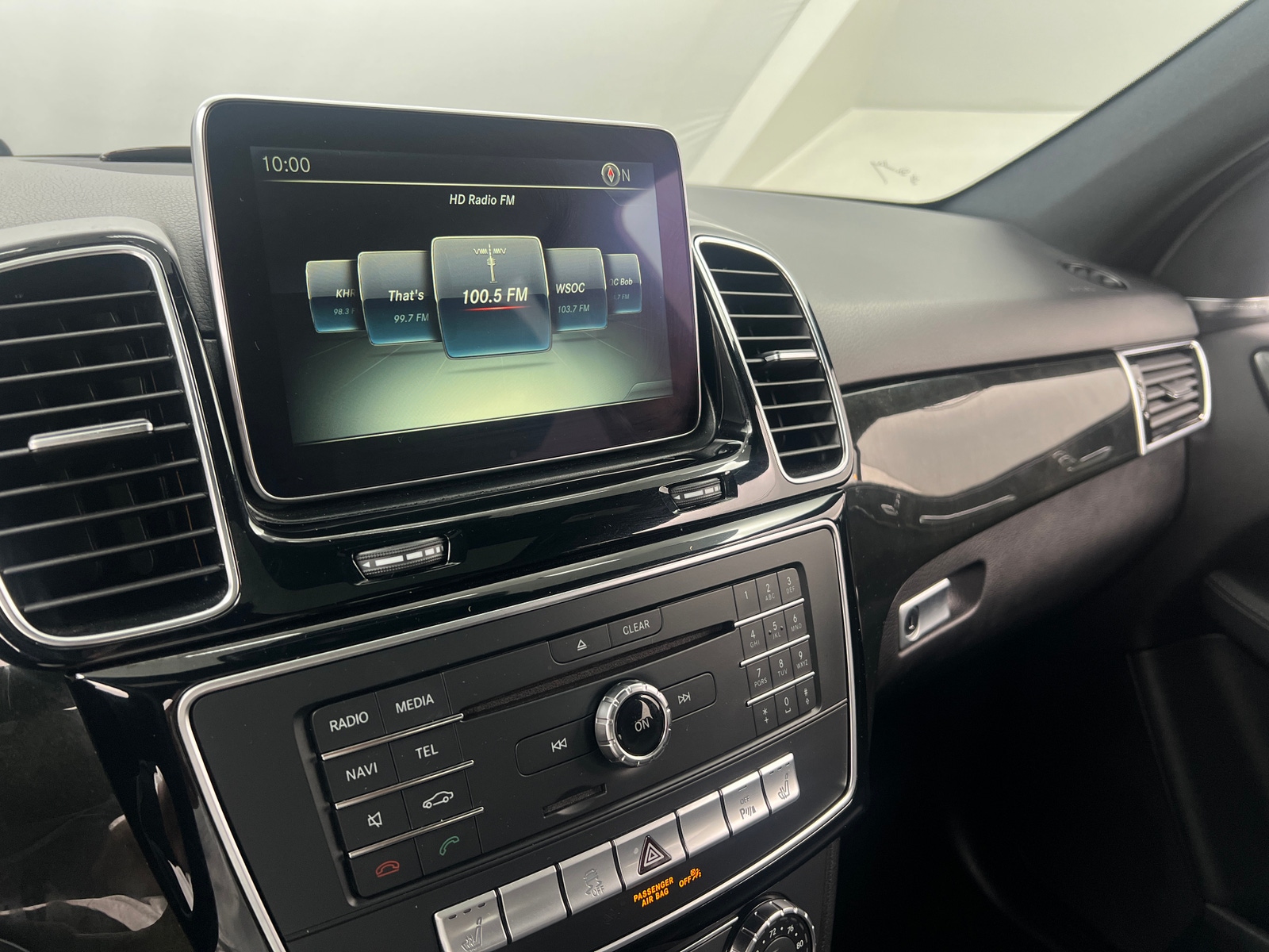Thumbnail: 2016 Mercedes-Benz GLE - 3
