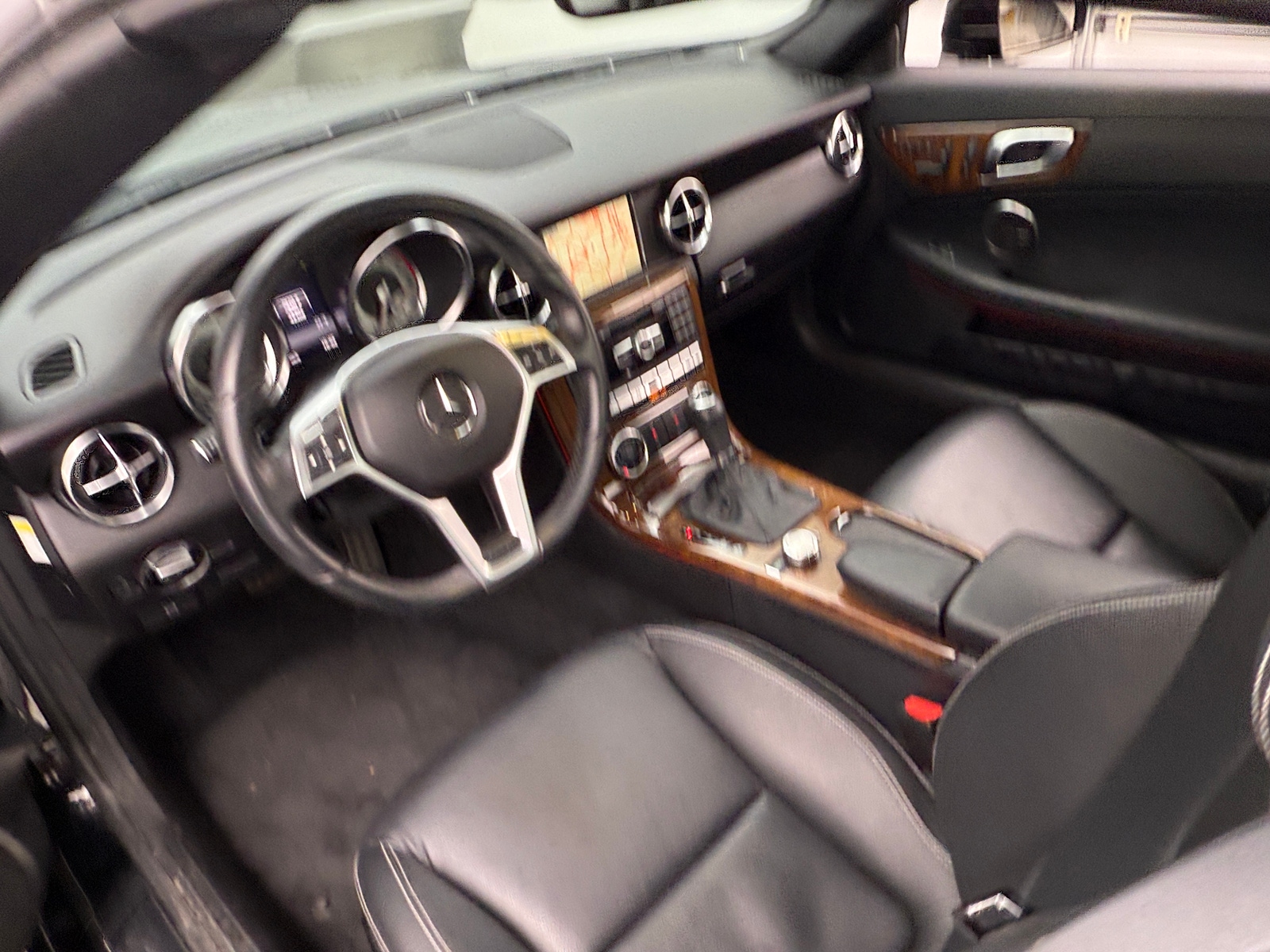 Thumbnail: 2014 Mercedes-Benz SLK - 2