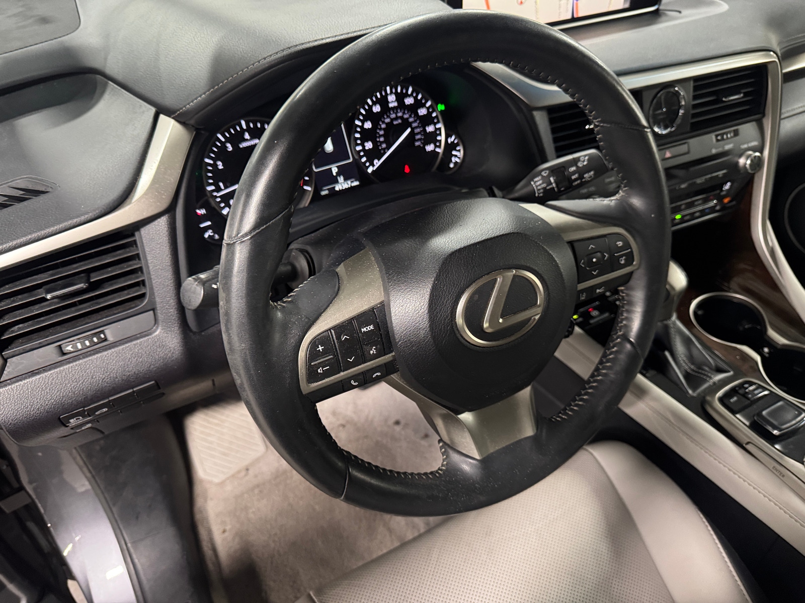 Thumbnail: 2017 Lexus RX - 4