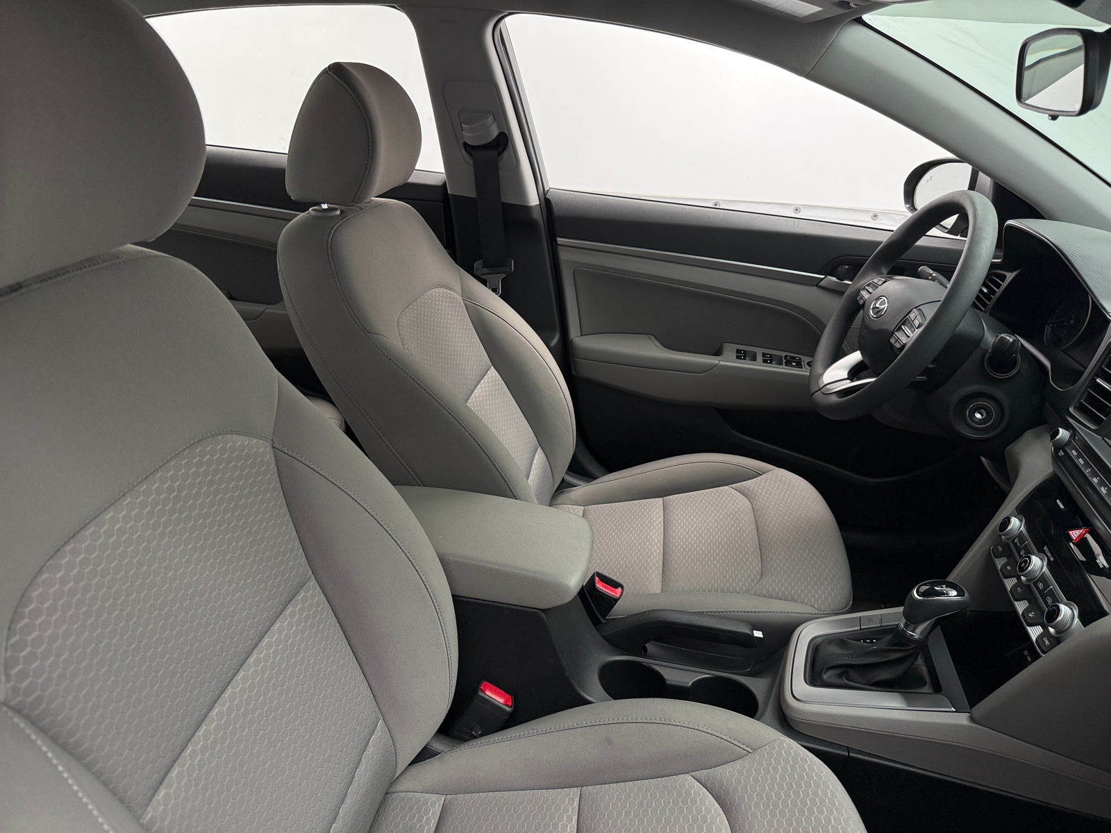 Thumbnail: 2020 Hyundai Elantra - 2