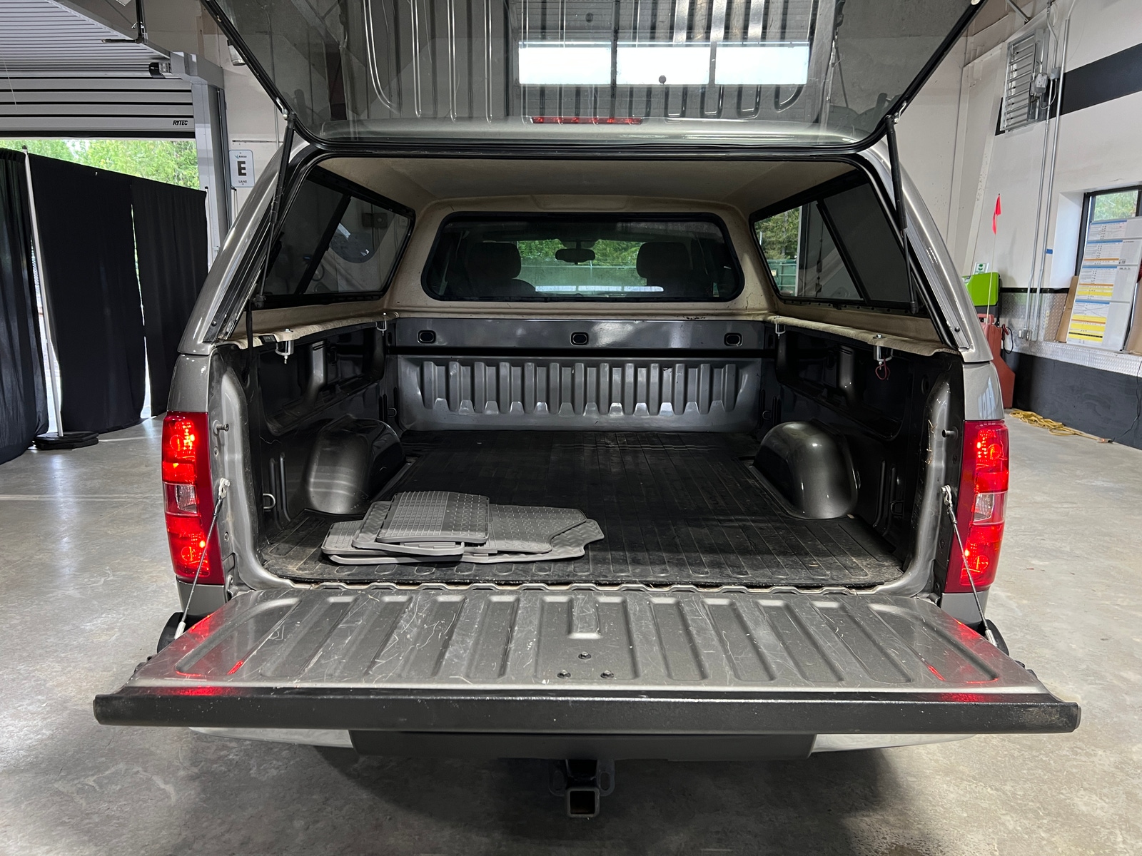 Thumbnail: 2012 Chevrolet Silverado 1500 - 7