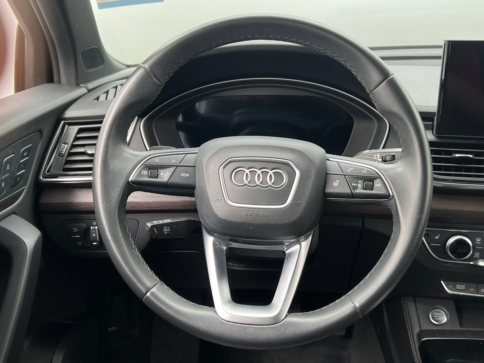 Thumbnail: 2022 Audi Q5 - 4