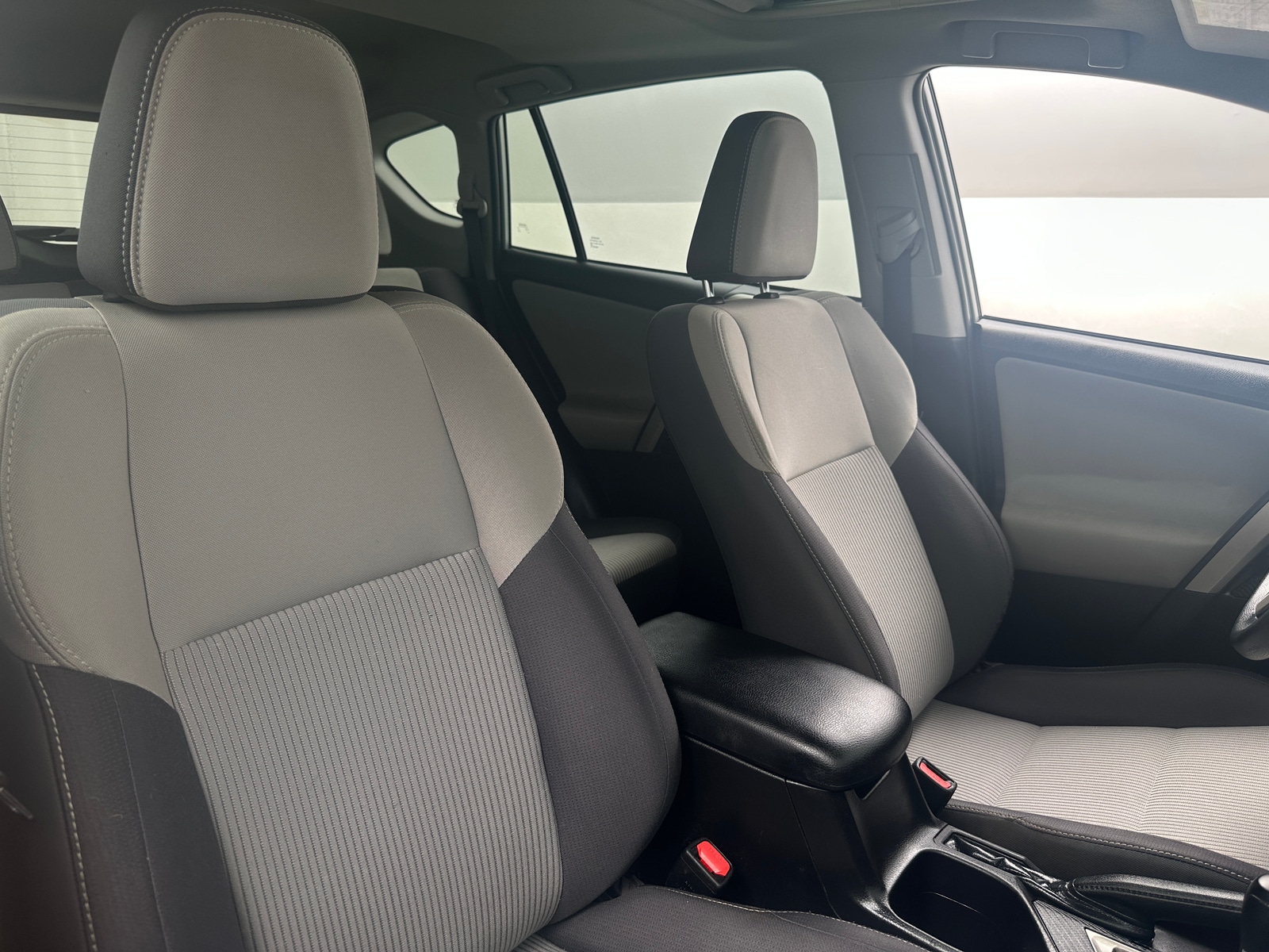 Thumbnail: 2014 Toyota RAV4 - 2