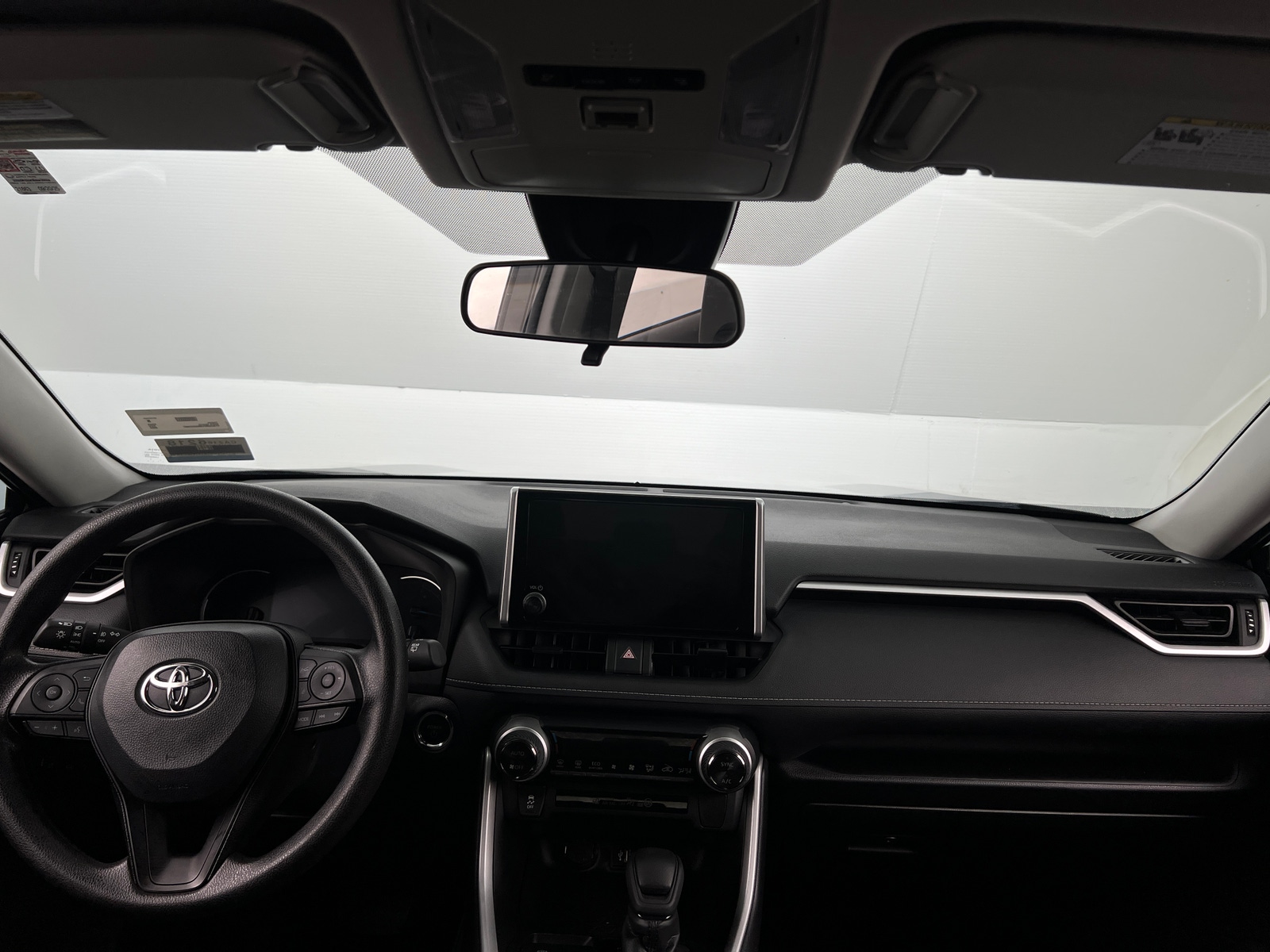 Thumbnail: 2024 Toyota RAV4 - 3