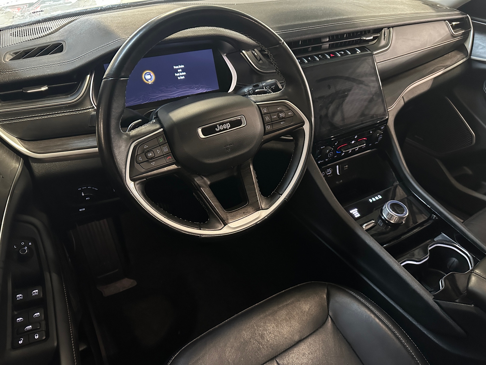 Thumbnail: 2022 Jeep Grand Cherokee L - 2