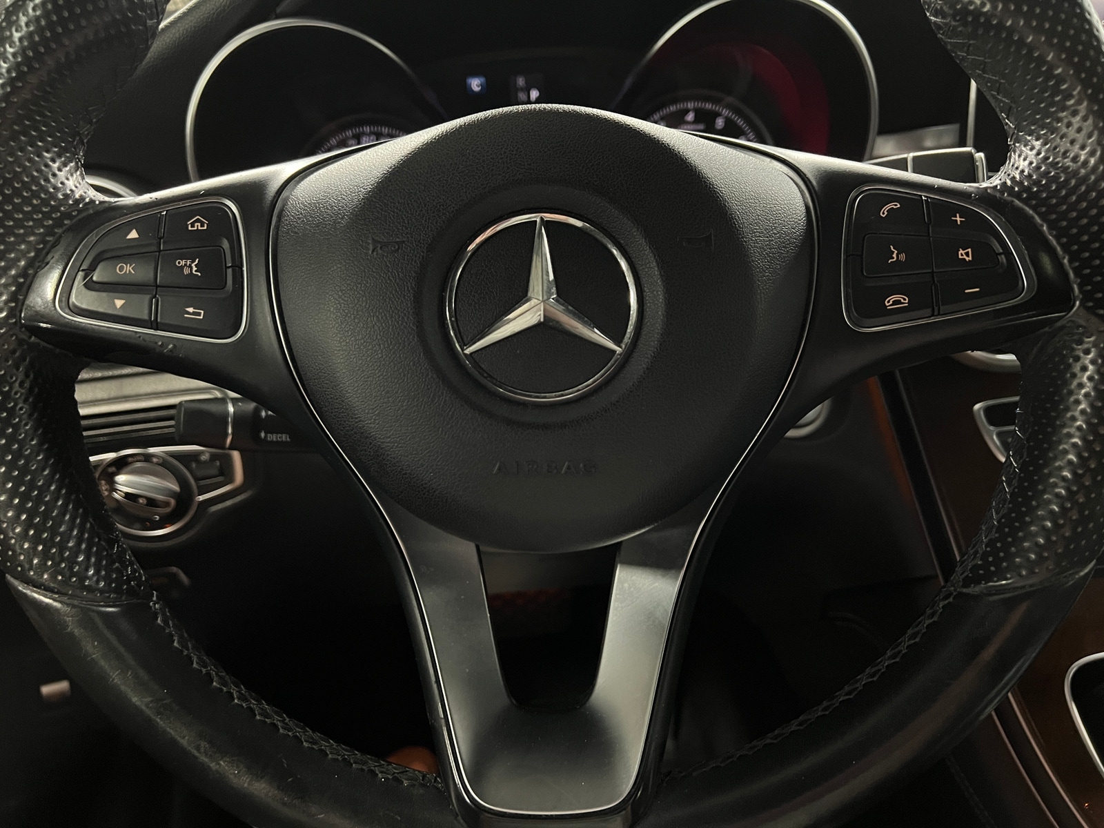 Thumbnail: 2017 Mercedes-Benz GLC - 4