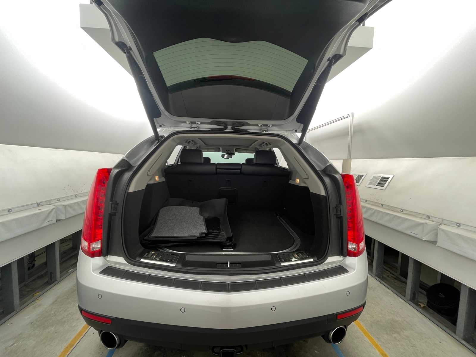 Thumbnail: 2016 Cadillac SRX - 6