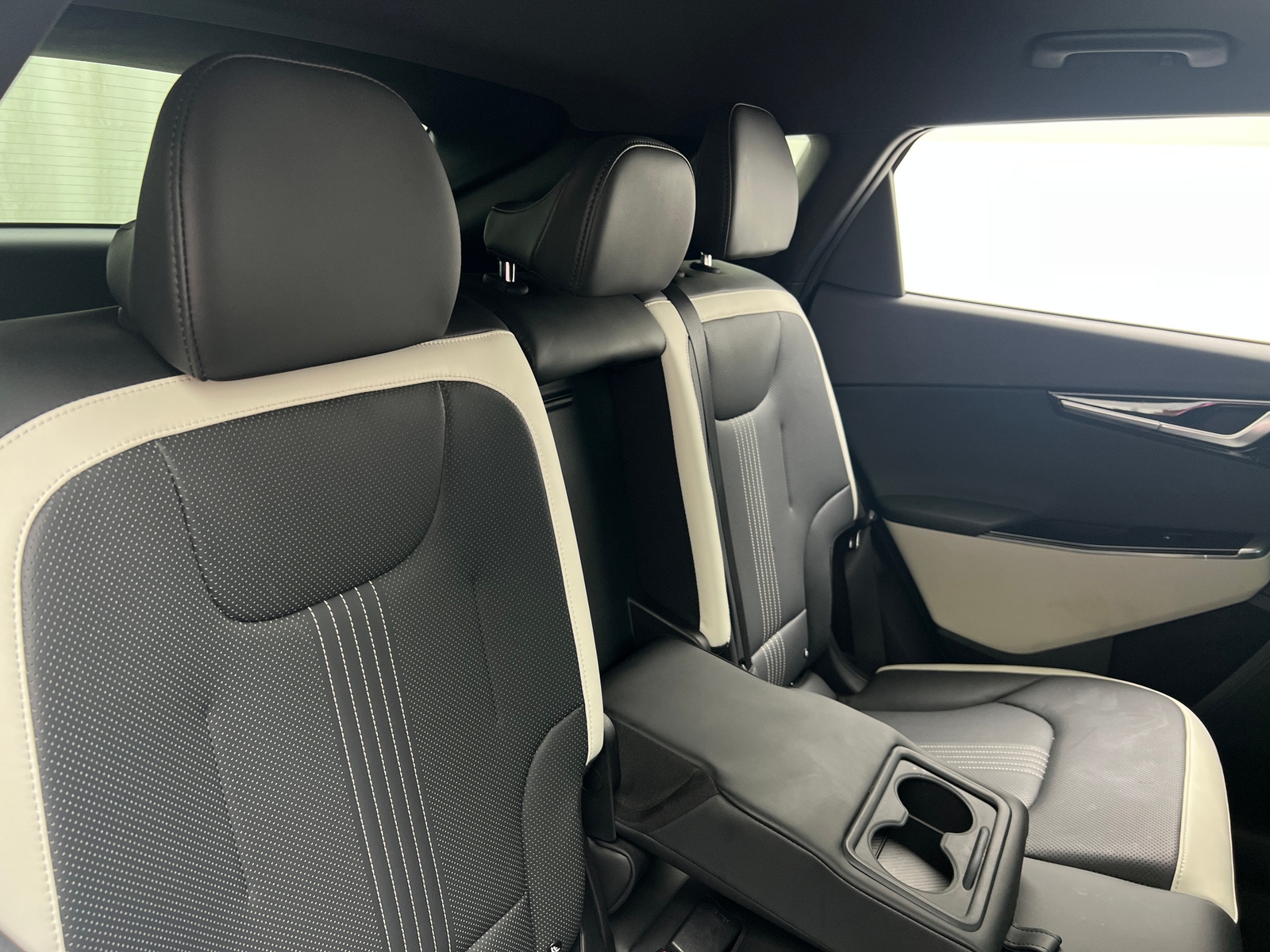 Thumbnail: 2024 Kia EV6 - 5