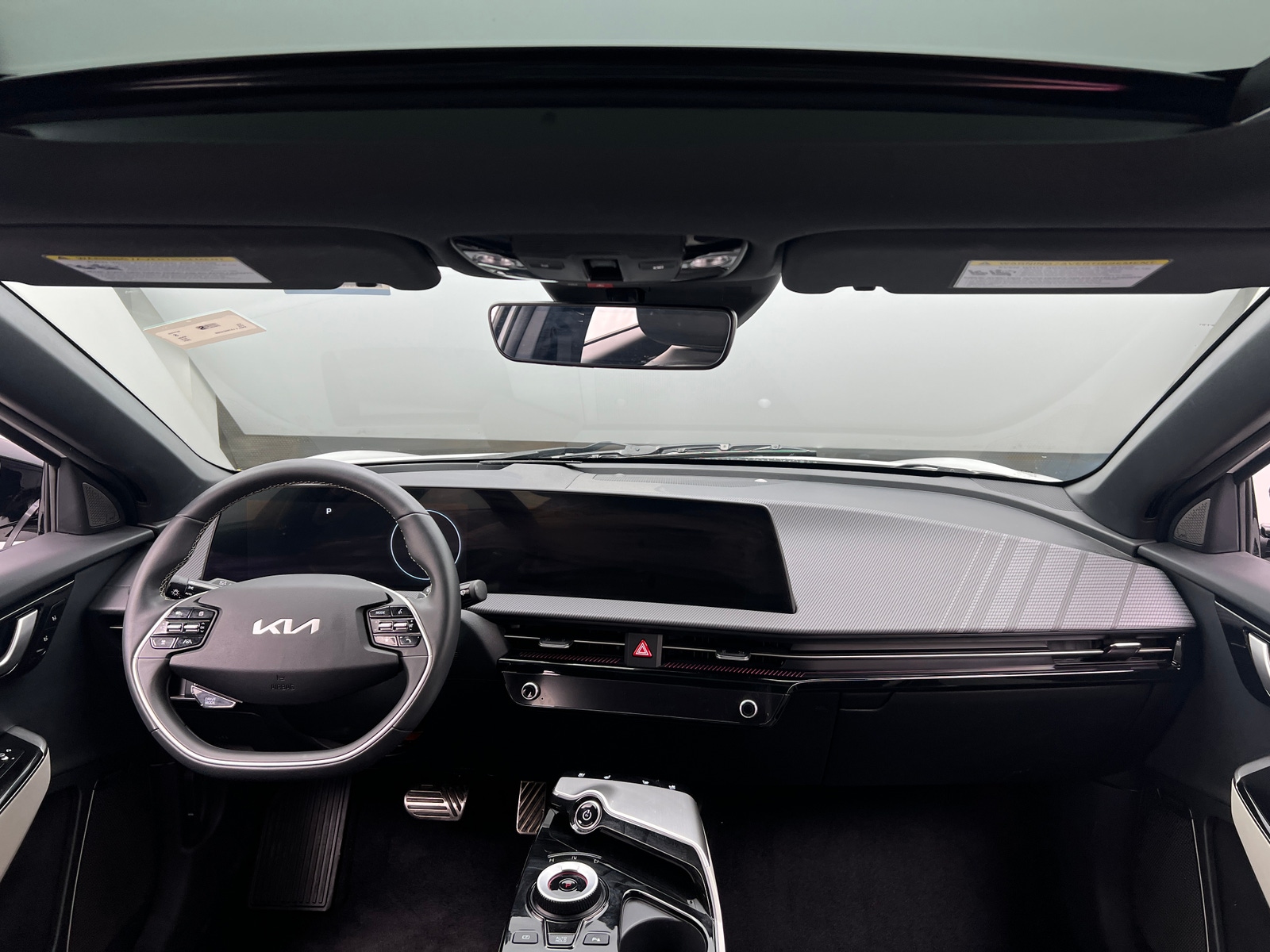 Thumbnail: 2024 Kia EV6 - 2