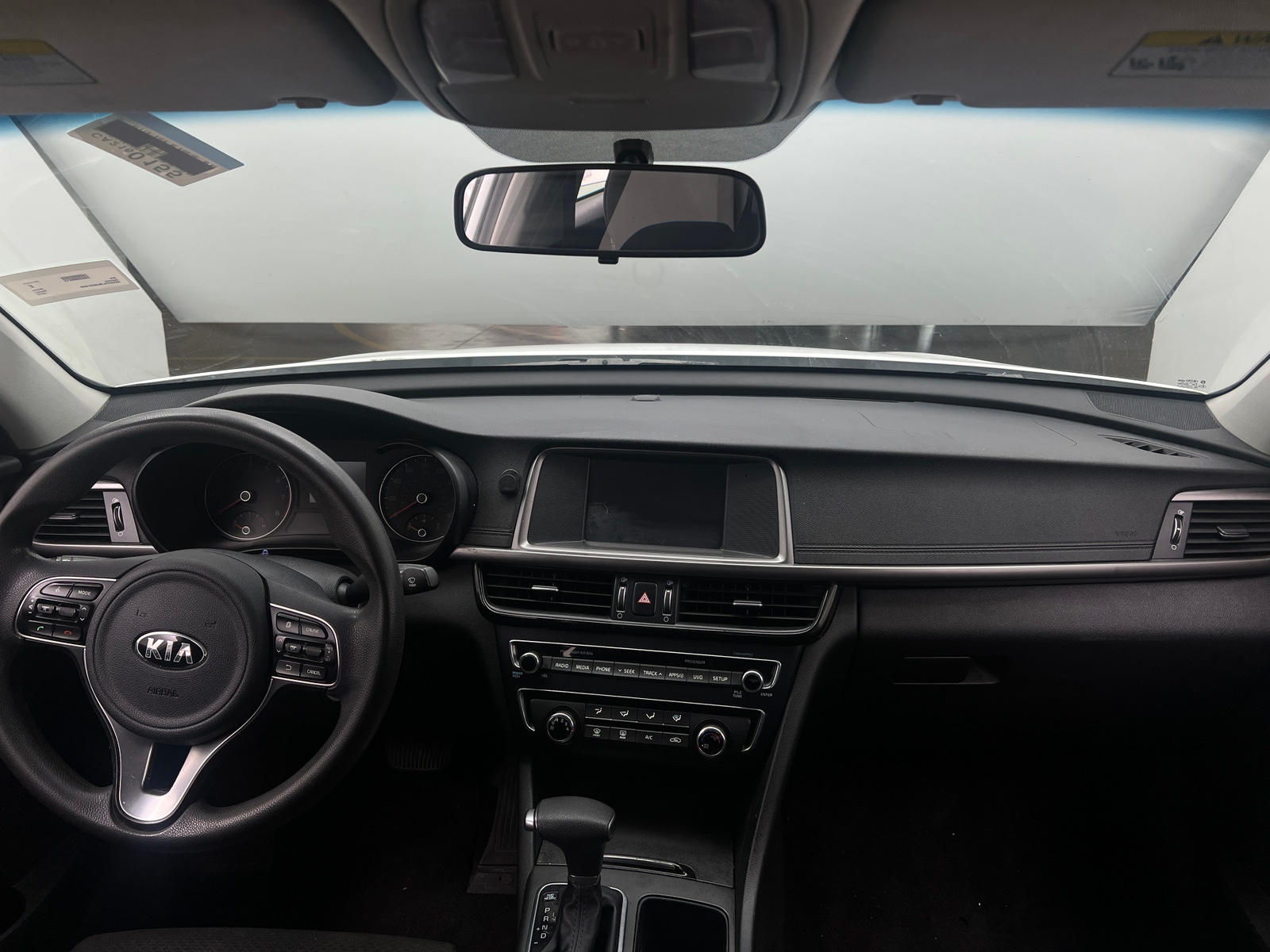 Thumbnail: 2018 Kia Optima - 3