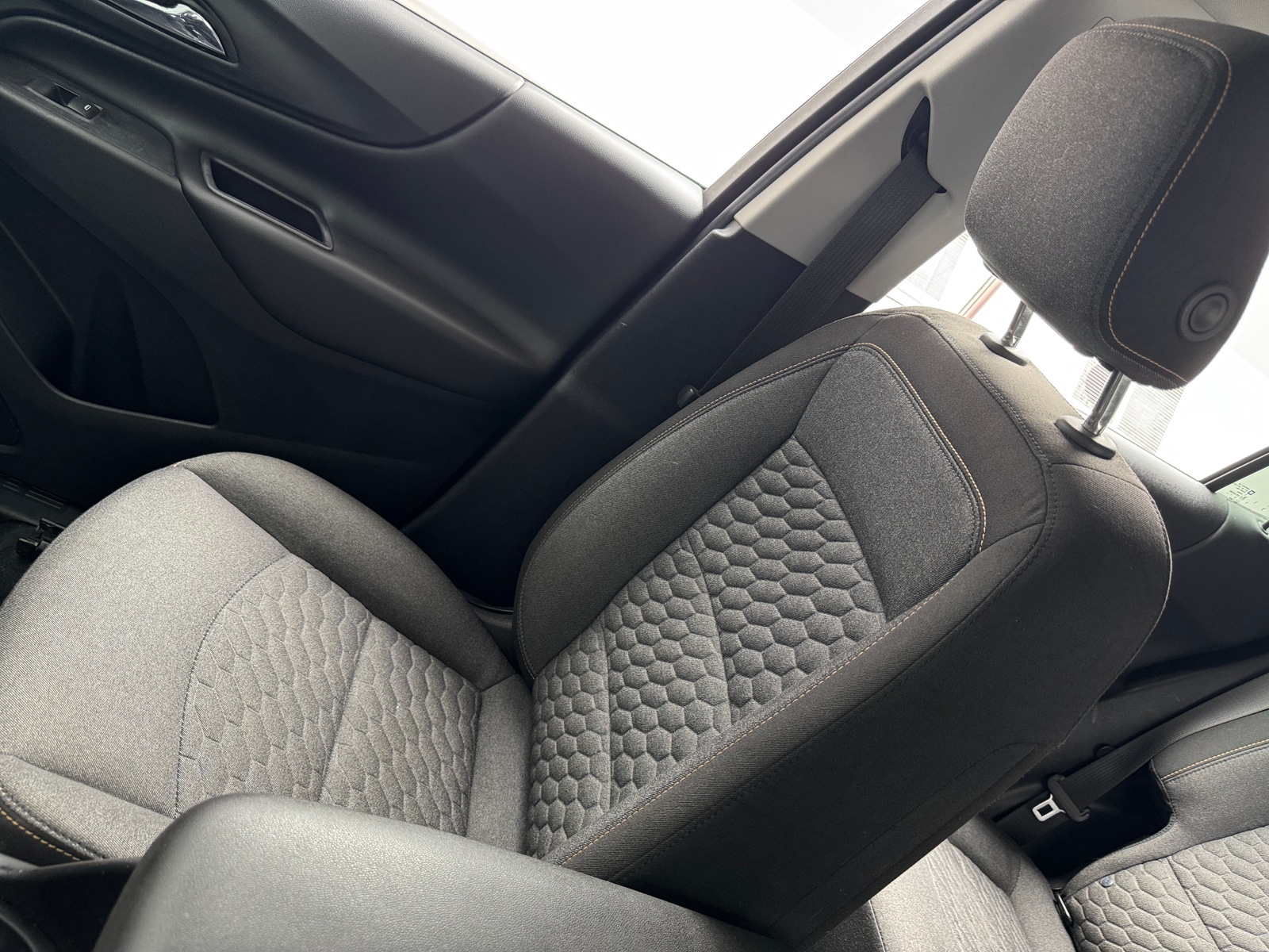 Thumbnail: 2018 Chevrolet Equinox - 2
