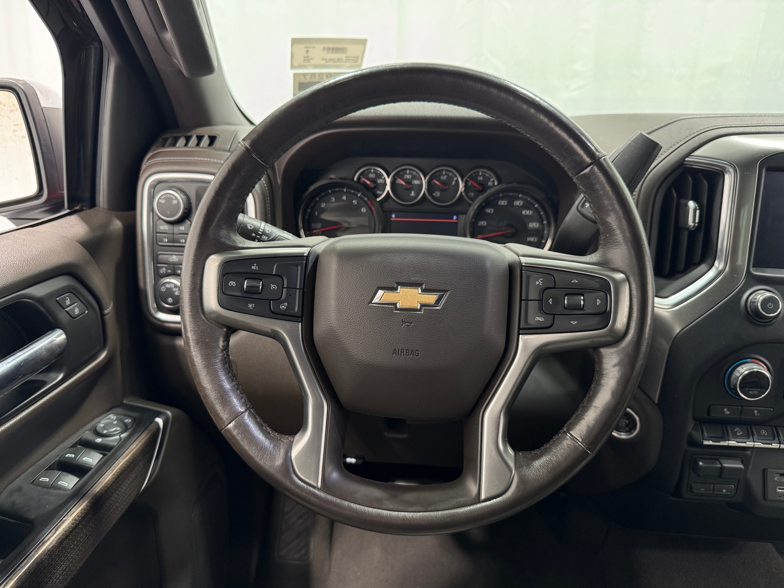 Thumbnail: 2019 Chevrolet Silverado 1500 - 5