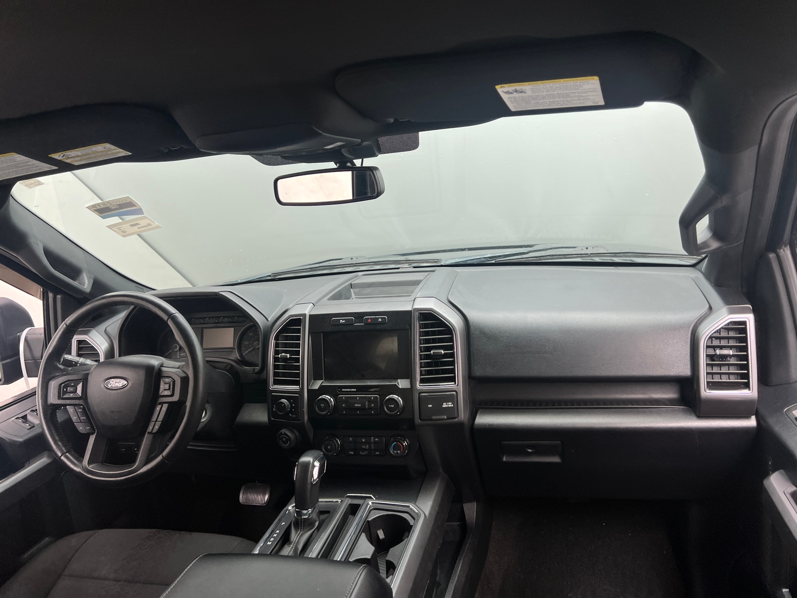 Thumbnail: 2019 Ford Econoline - 3