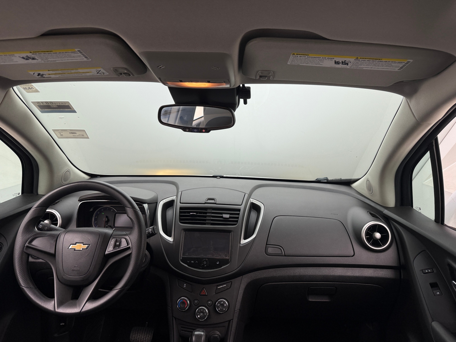 Thumbnail: 2016 Chevrolet Trax - 3