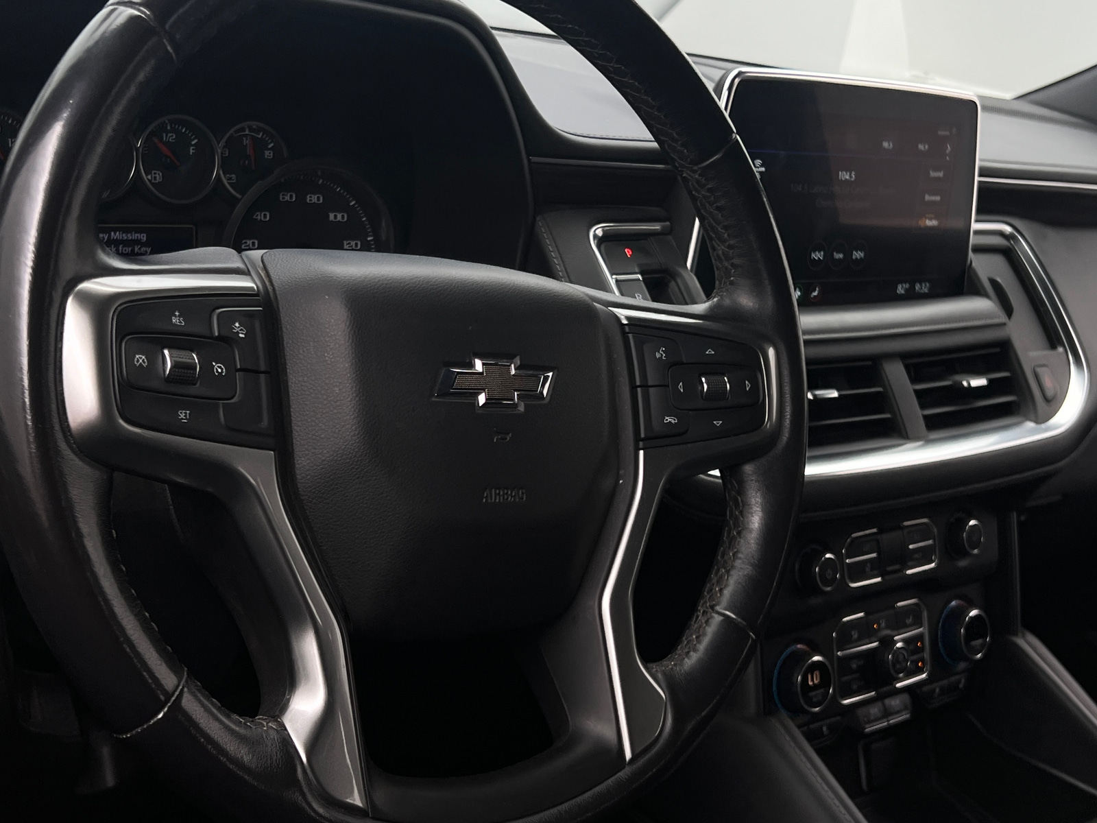 Thumbnail: 2021 Chevrolet Suburban - 4