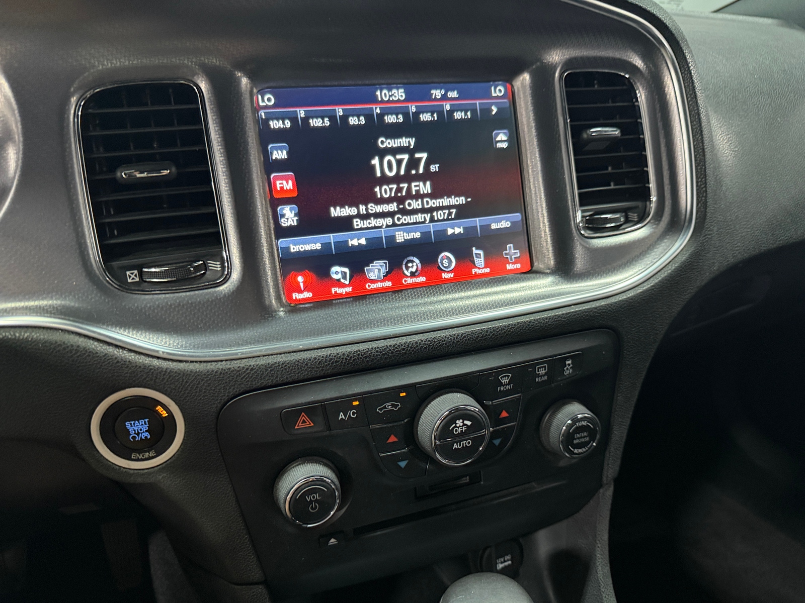 Thumbnail: 2014 Dodge Charger - 4