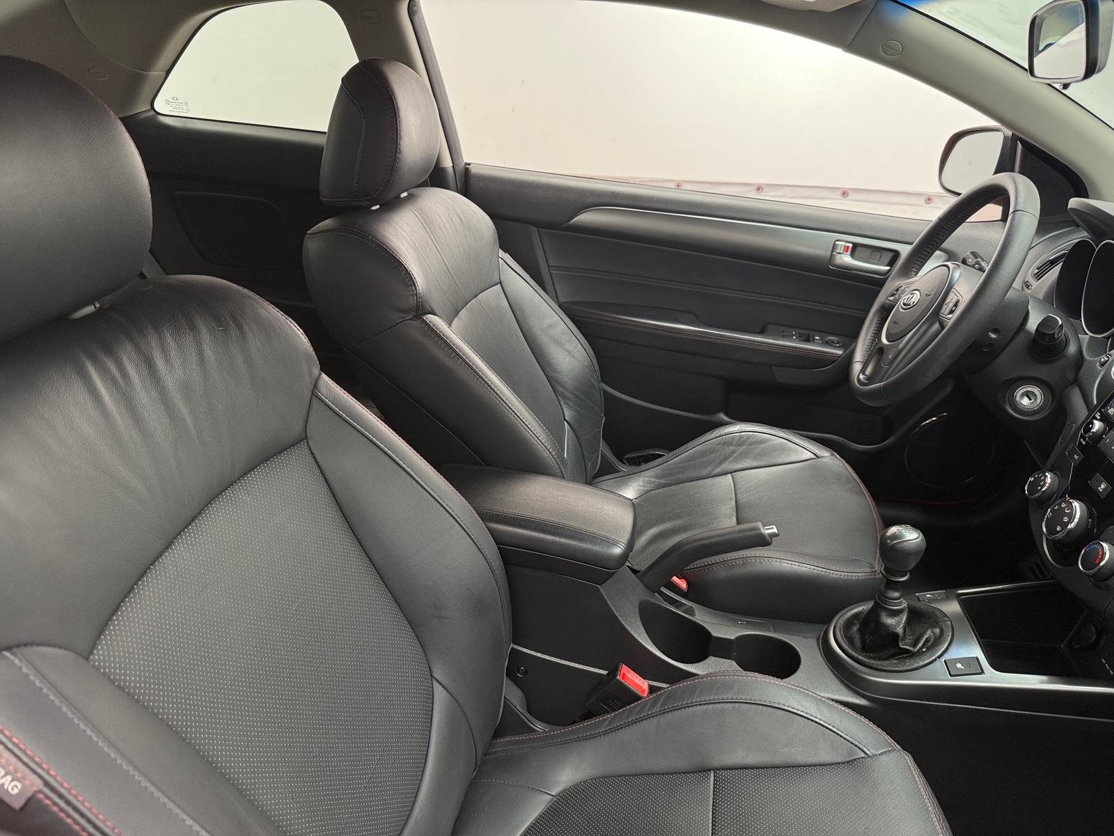 Thumbnail: 2010 Kia Forte - 2