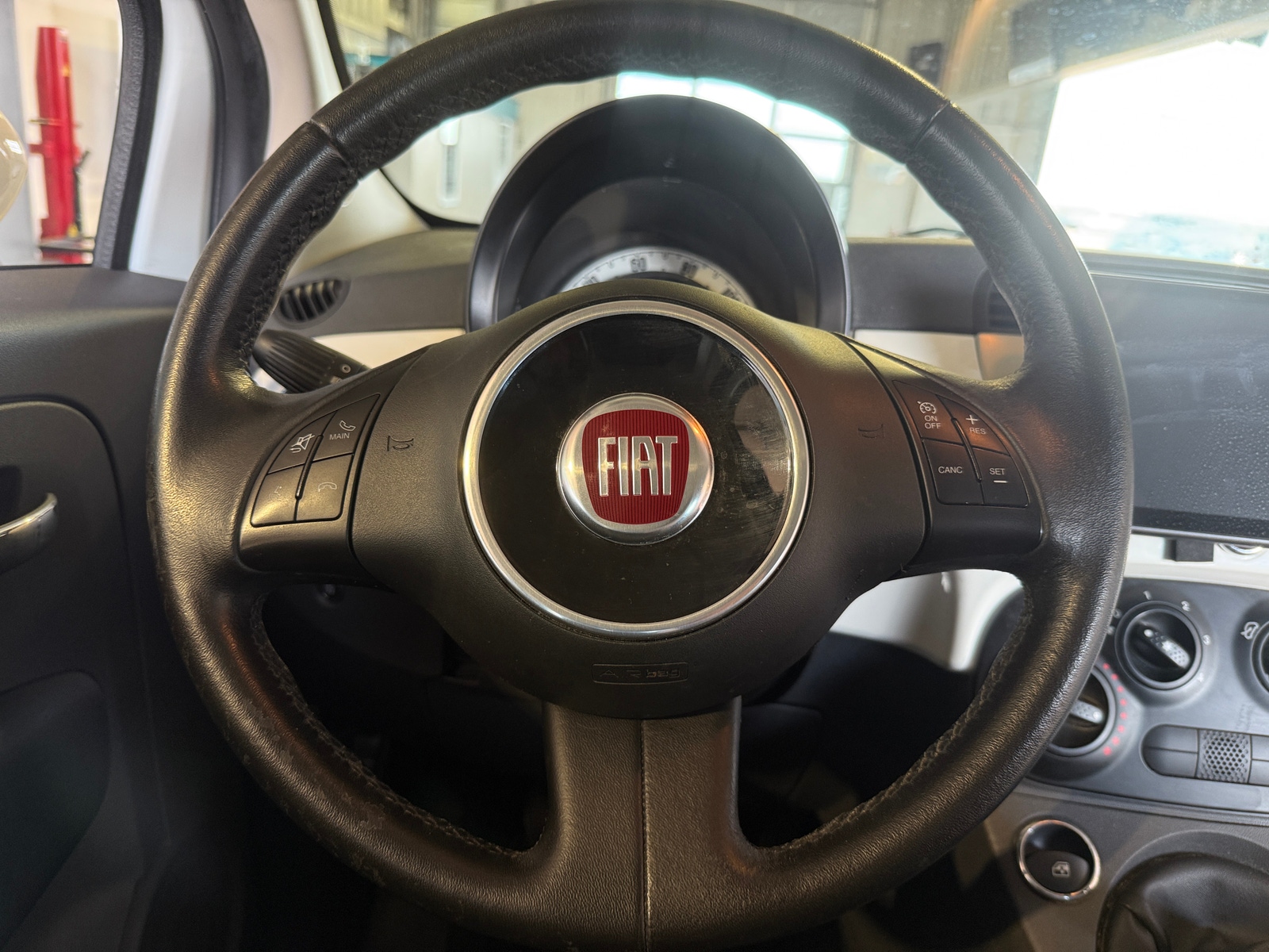 Thumbnail: 2015 Fiat 500 - 5