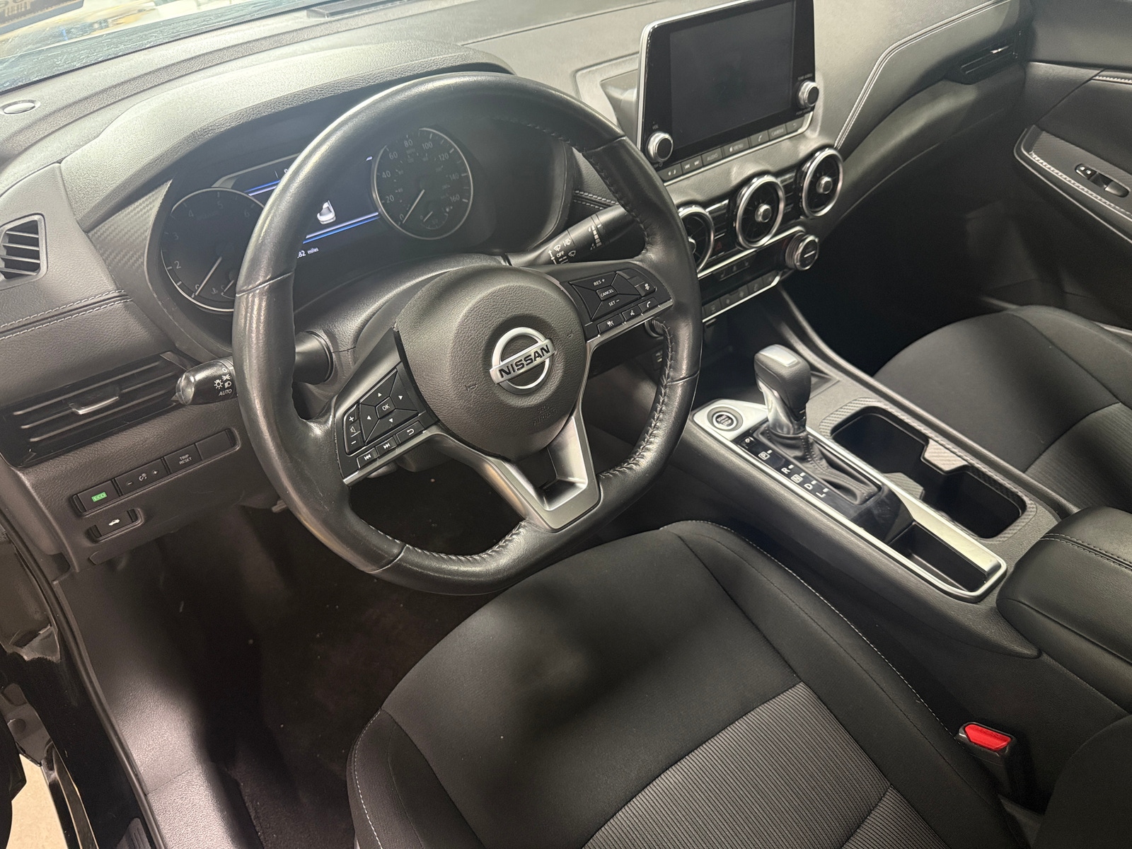 Thumbnail: 2023 Nissan Sentra - 3