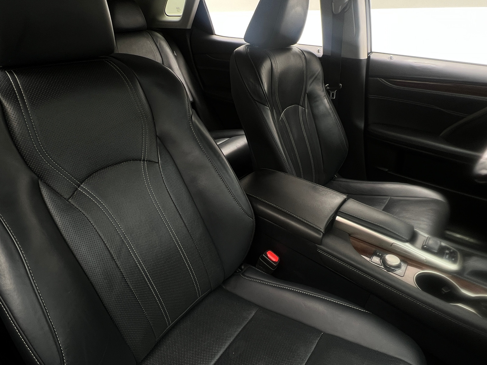 Thumbnail: 2017 Lexus RX - 2