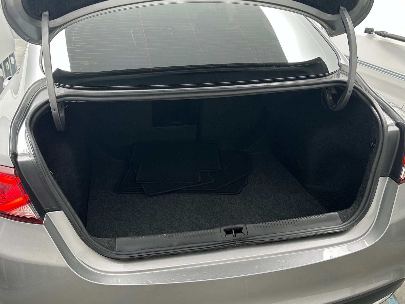 Thumbnail: 2016 Chrysler 200 - 7