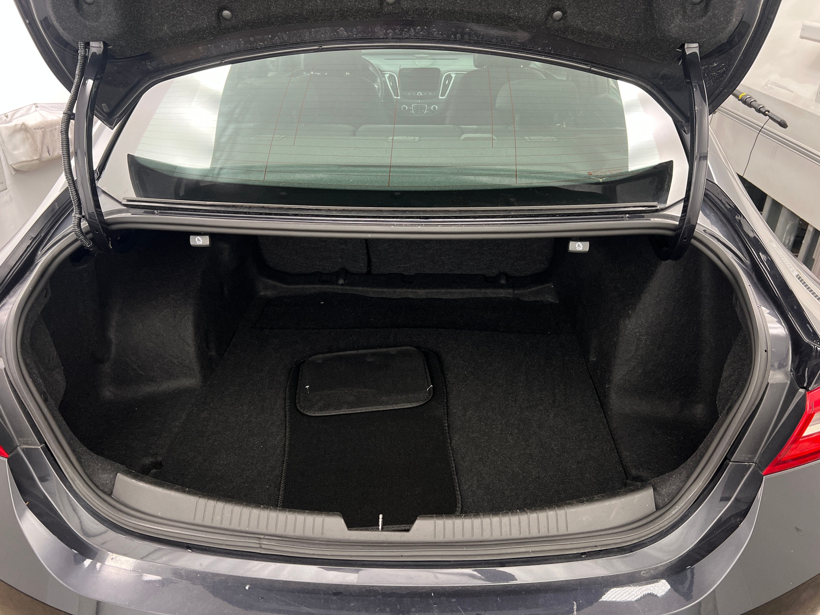 Thumbnail: 2023 Chevrolet Malibu - 7